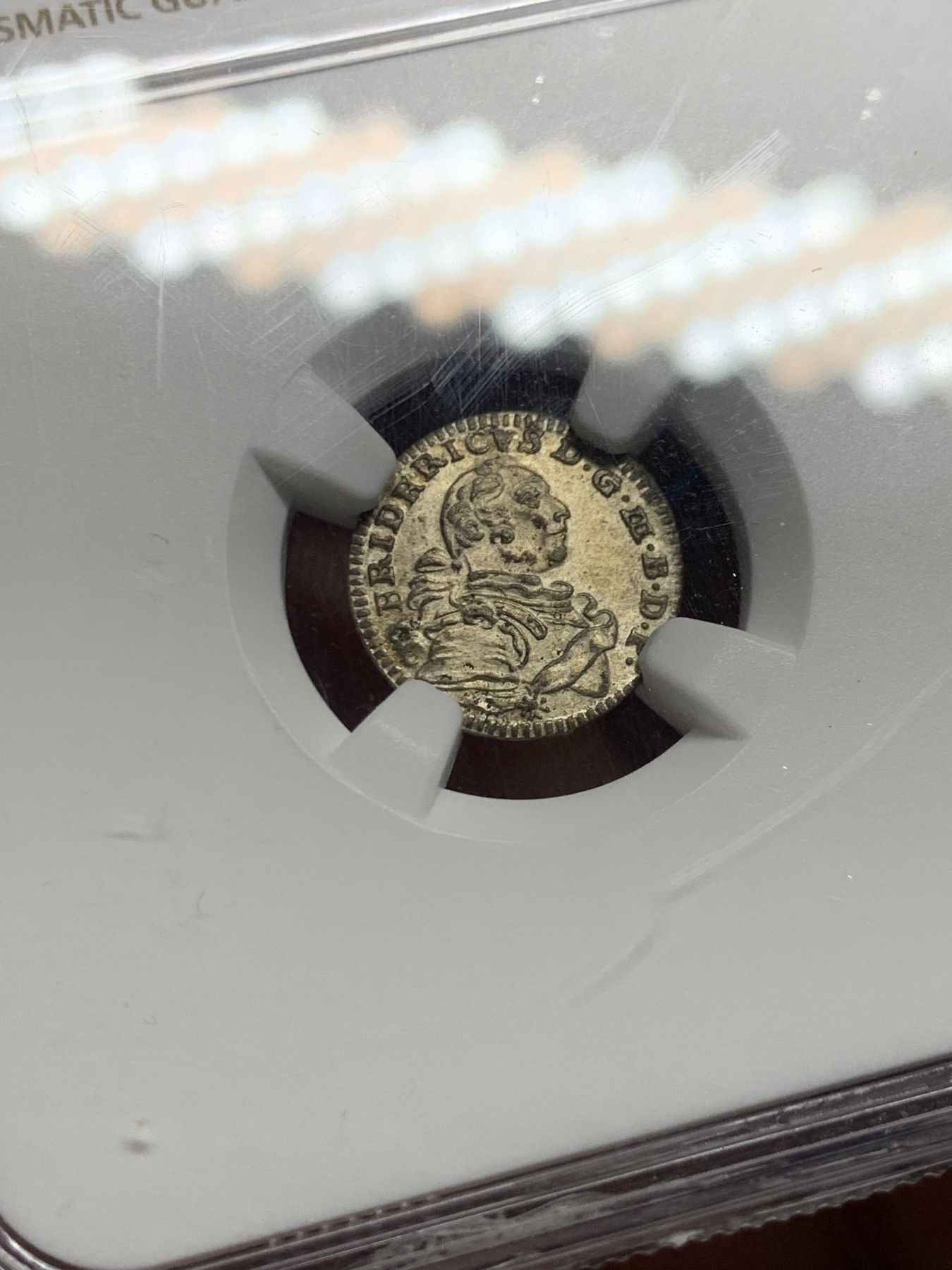 《竞宝斋》第260场-周日，周一，周二 3场连拍 (全场包邮) 季军分 NGC MS62 德国1753年勃兰登堡-拜罗伊特1克鲁泽小银币，特别漂亮。