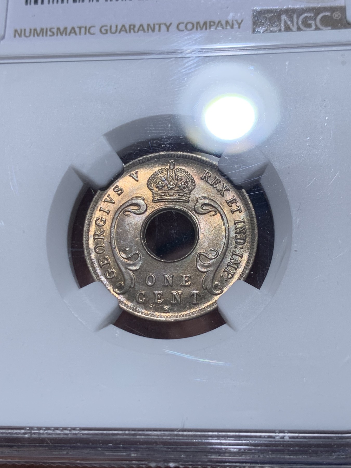 《竞宝斋》第260场-周日，周一，周二 3场连拍 (全场包邮) 两枚一组 NGC MS63/MS64RB 英属东非1911/1961年1分中孔币，从乔治五世东非乌干达保护地到伊丽莎白二世东非殖民地，相隔半个世纪的相遇