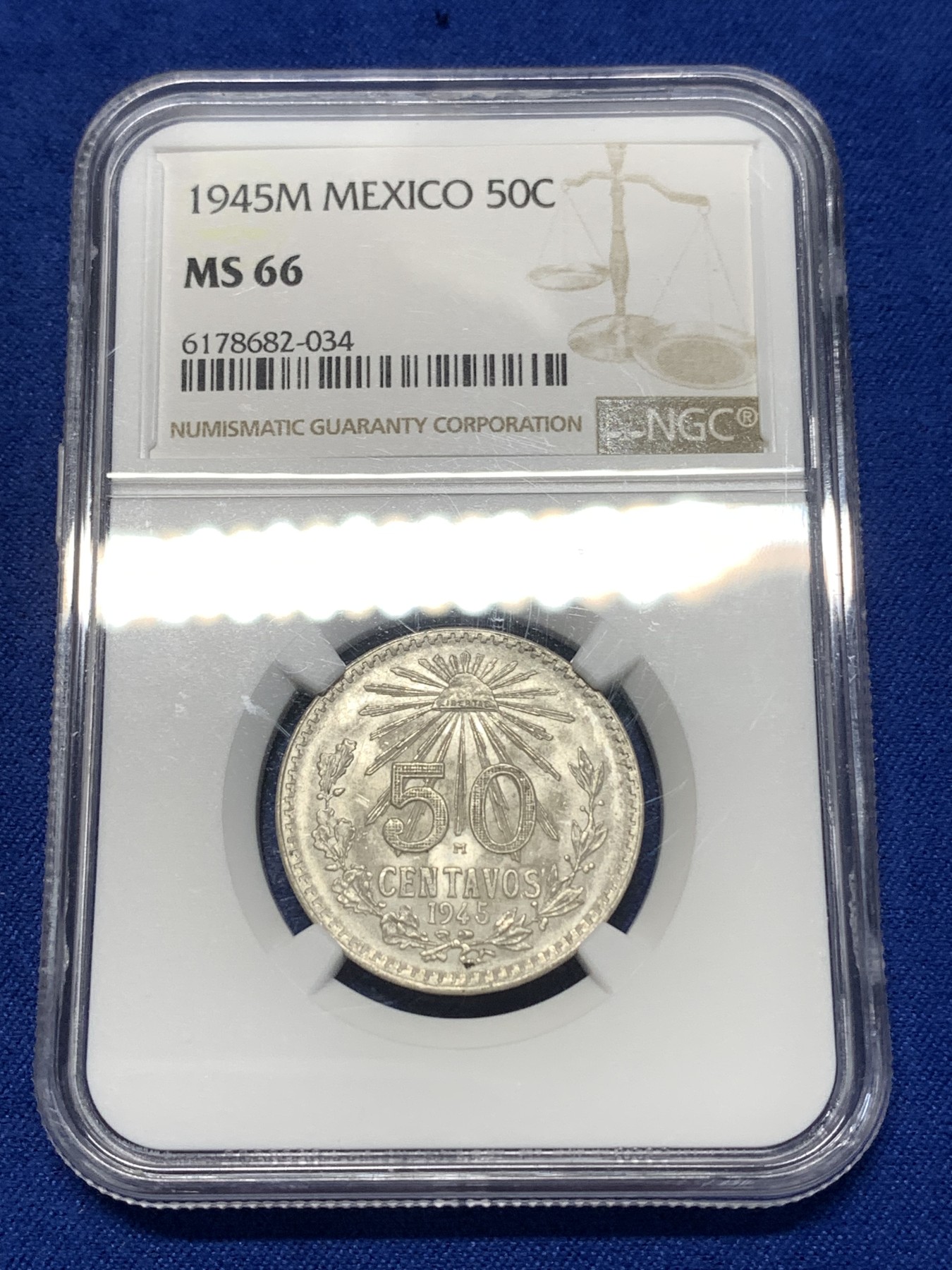 《竞宝斋》第260场-周日，周一，周二 3场连拍 (全场包邮) NGC MS66 1945年墨西哥鹰洋50分银币 币面凝霜十分养眼