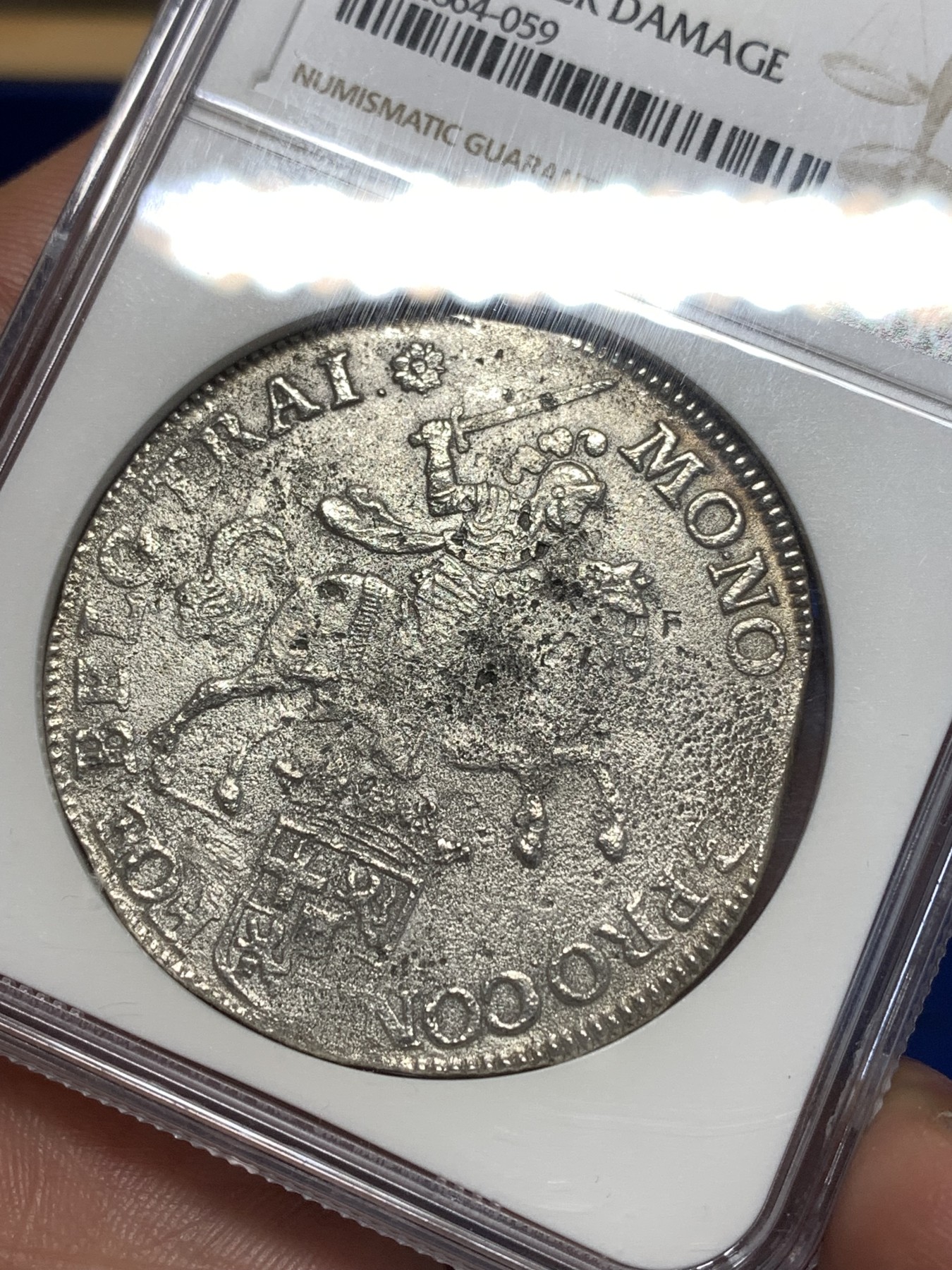 《竞宝斋》第260场-周日，周一，周二 3场连拍 (全场包邮) NGC AUD 荷兰1711年乌得勒支杜卡特骑士大马剑银币 难得的海捞币 尽管受到海水侵蚀 但整体细节仍不错