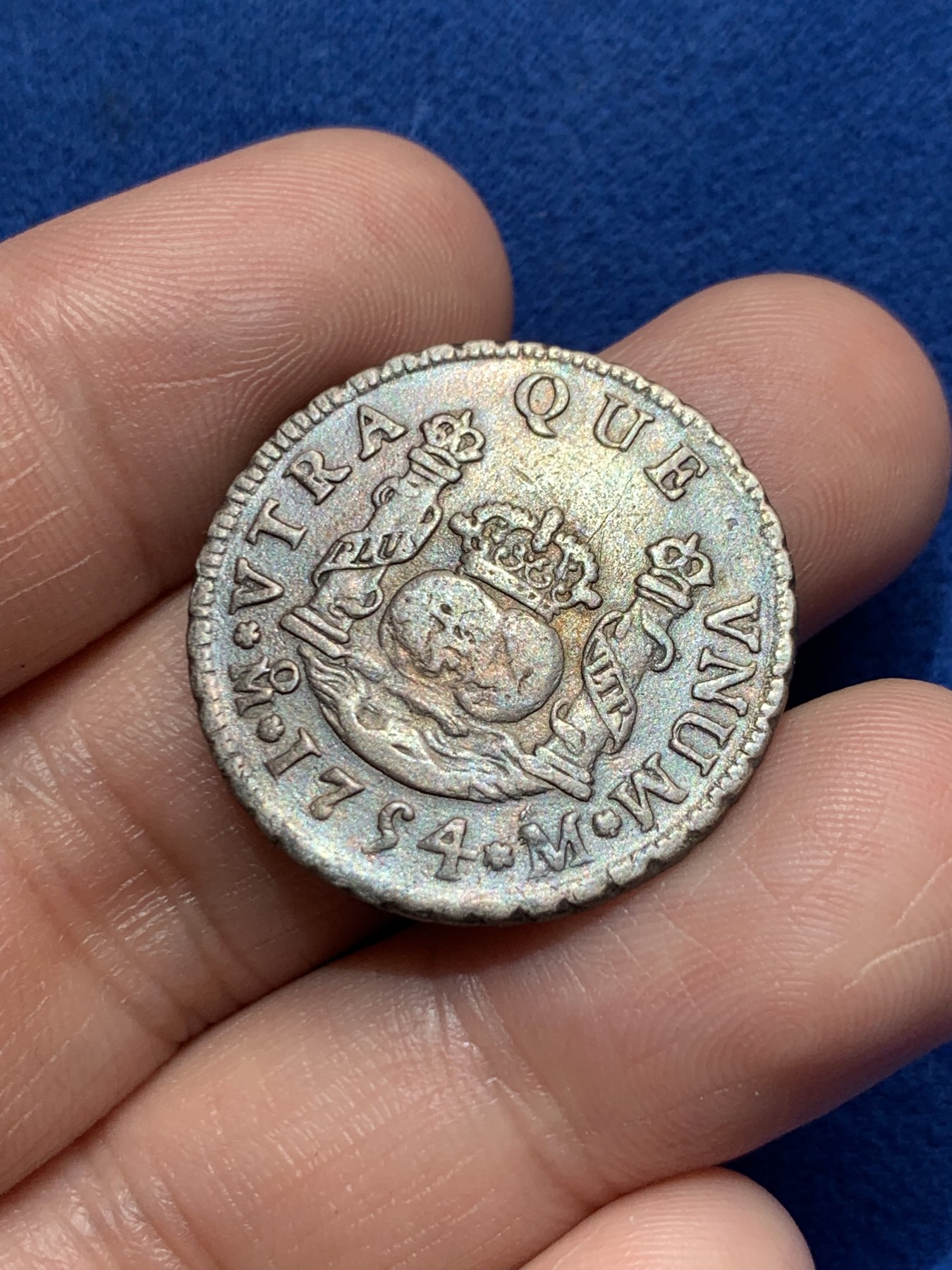 《竞宝斋》第260场-周日，周一，周二 3场连拍 (全场包邮) 西属墨西哥1754年斐迪南六世地球双柱2R银币 打制状态都不错 细节见图