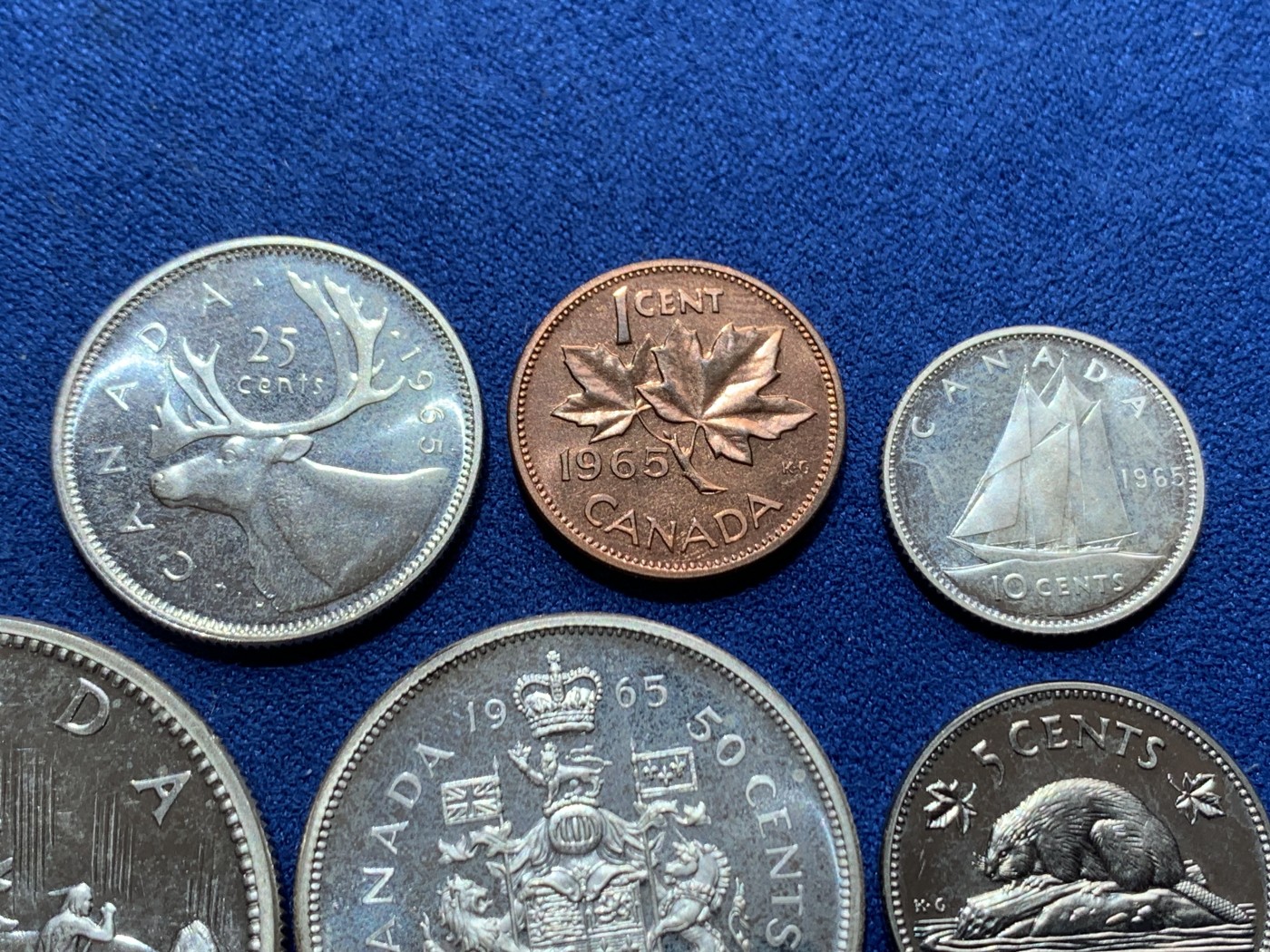 《竞宝斋》第260场-周日，周一，周二 3场连拍 (全场包邮) 6枚一组 加拿大1965年银套币 卷拆品相