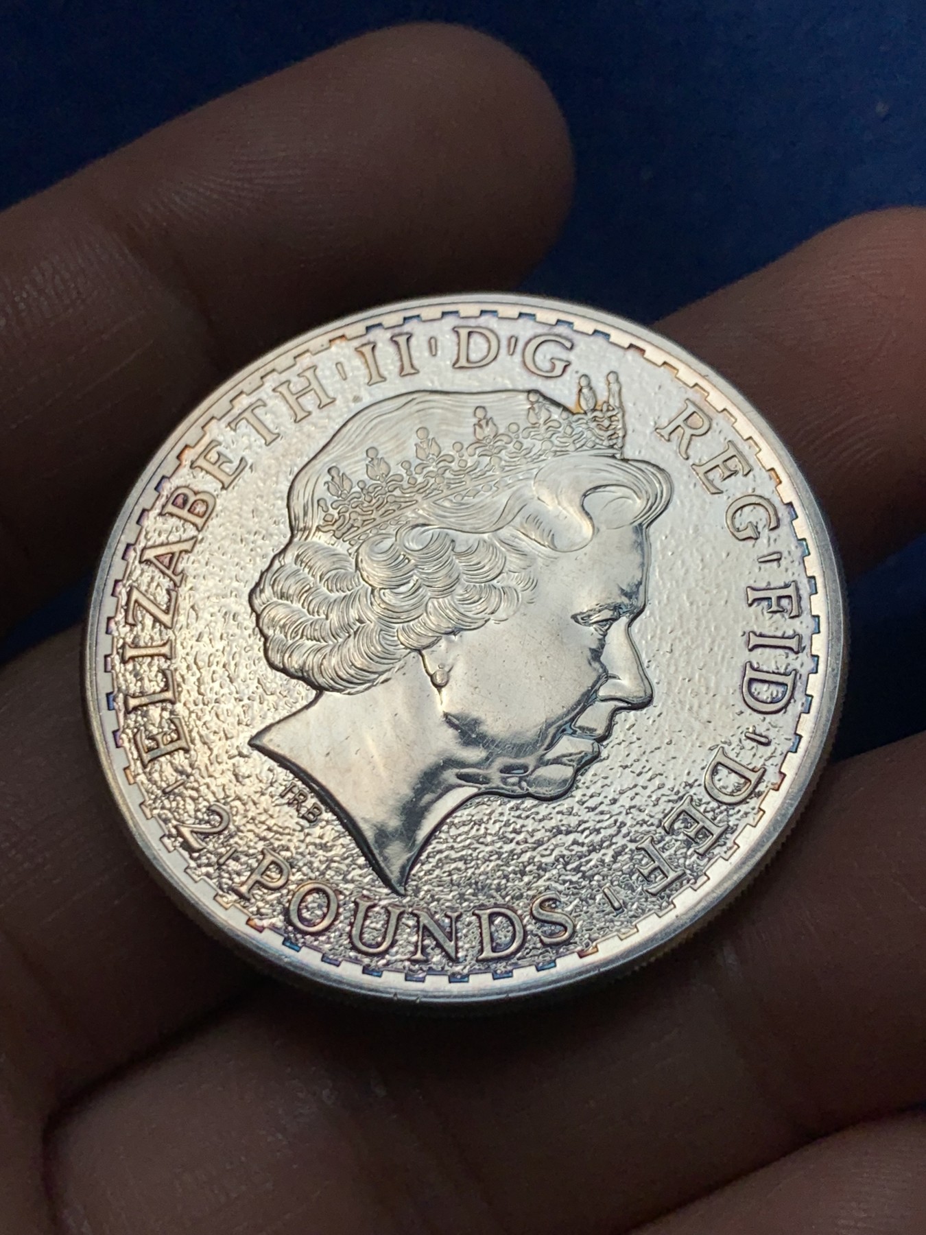 《竞宝斋》第260场-周日，周一，周二 3场连拍 (全场包邮) 2015年英国女神一盎司投资银币 999银