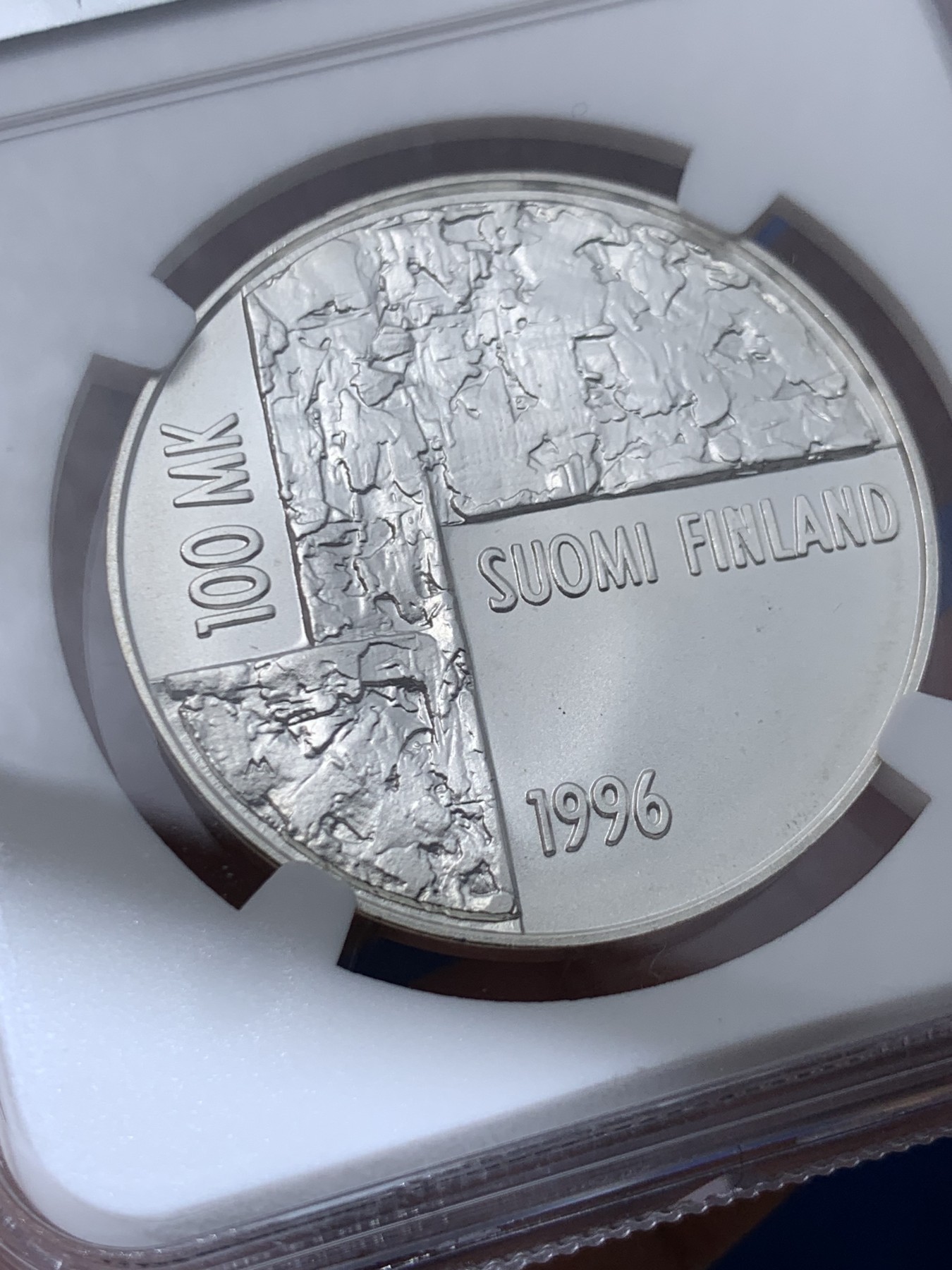 《竞宝斋》第261场-周日，周一，周二 3场连拍 (全场包邮) NGC MS70 芬兰1996年画家海莲娜自画像100马克银币（克劳斯获奖1998年最佳艺术币）