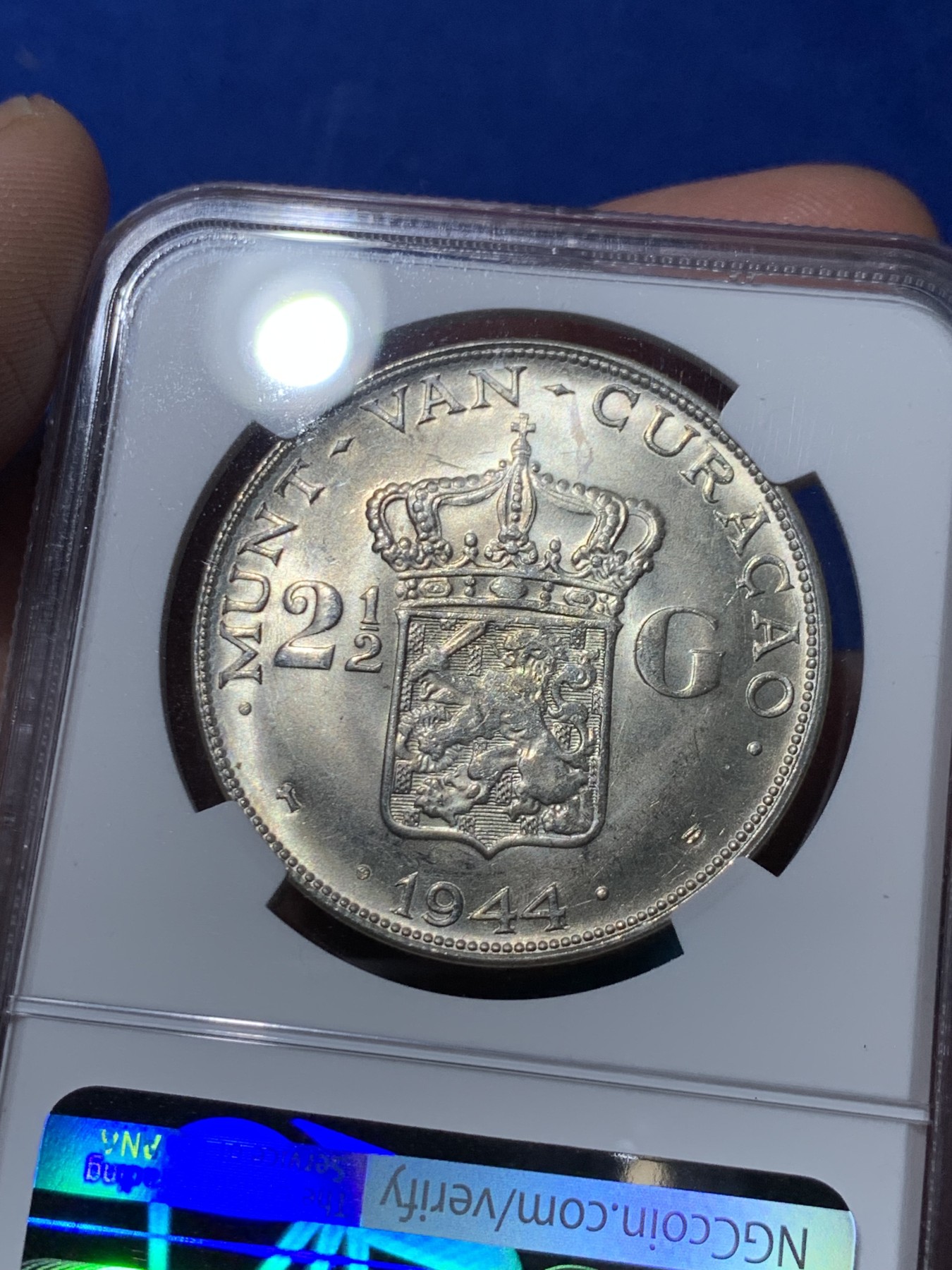 《竞宝斋》第261场-周日，周一，周二 3场连拍 (全场包邮) NGC MS64 1944年荷属库拉索2.5盾银币 卷拆原光 状态一流