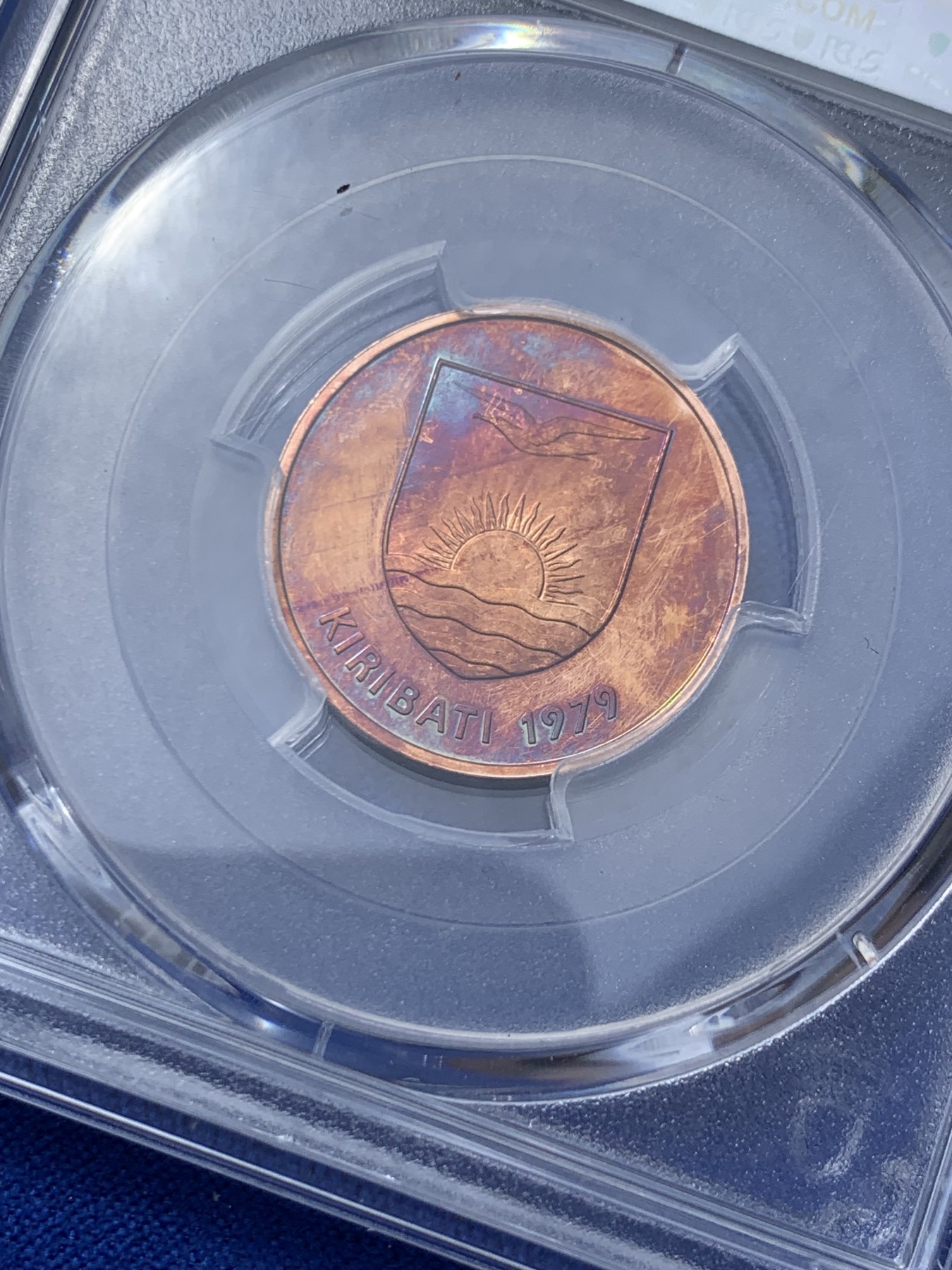 《竞宝斋》第261场-周日，周一，周二 3场连拍 (全场包邮) PCGS金盾 PR67DCAM 基里巴斯1979年2分精制铜币