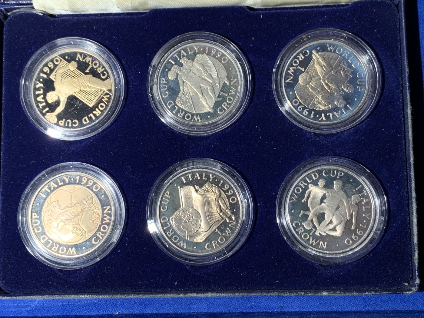 《竞宝斋》第261场-周日，周一，周二 3场连拍 (全场包邮) 英属 直布罗陀 1990 意大利 世界杯 1克朗纪念币 6枚装