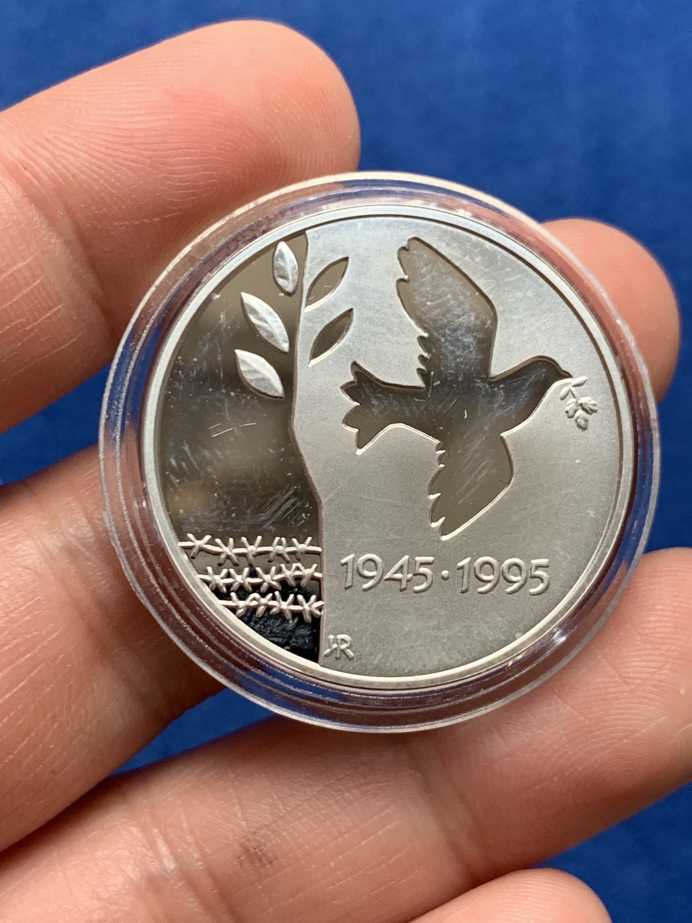 《竞宝斋》第261场-周日，周一，周二 3场连拍 (全场包邮) 挪威1995年第二次世界大战结束50年50克朗纪念银币 925银 16.85g 32mm