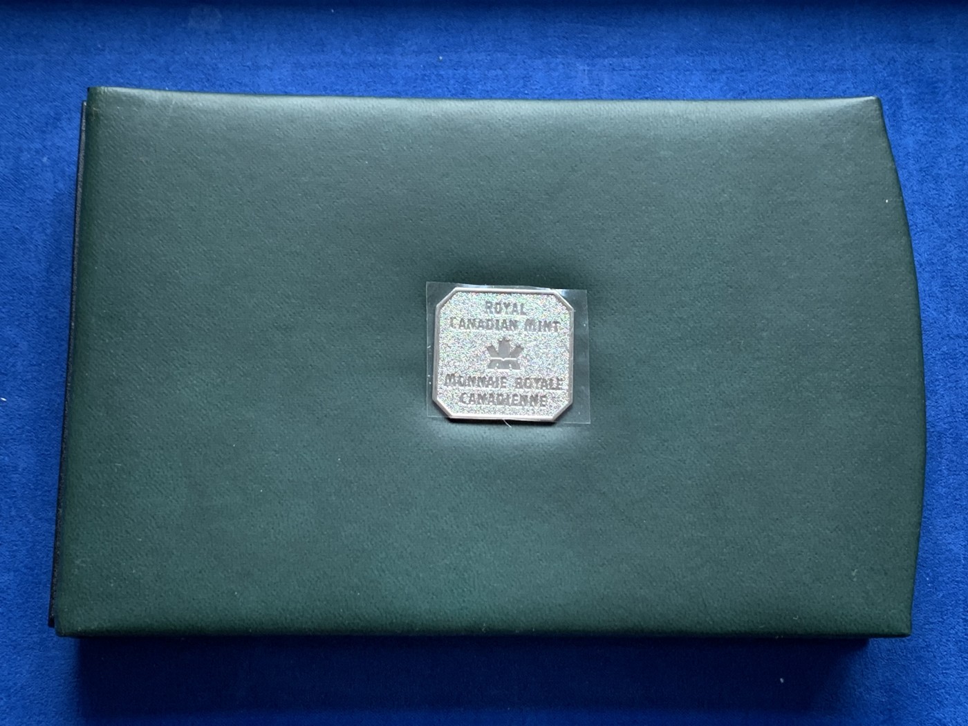 《竞宝斋》第261场-周日，周一，周二 3场连拍 (全场包邮) 加拿大 2002年 Specimen Set 套币 7枚装  精制磨砂工艺 非普通UNC品相