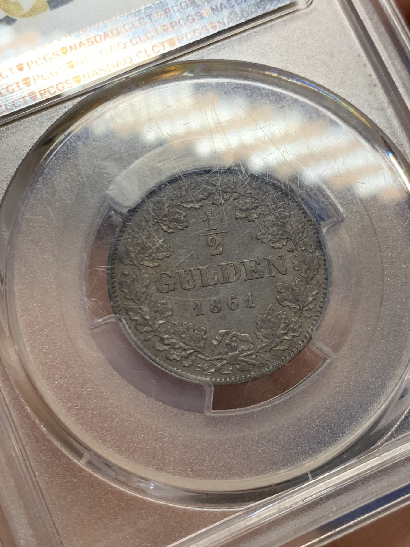 《竞宝斋》第261场-周日，周一，周二 3场连拍 (全场包邮) PCGS AU55 德国巴伐利亚 1861年 1/2古尔登 银币 正面五彩包浆反面黑包浆