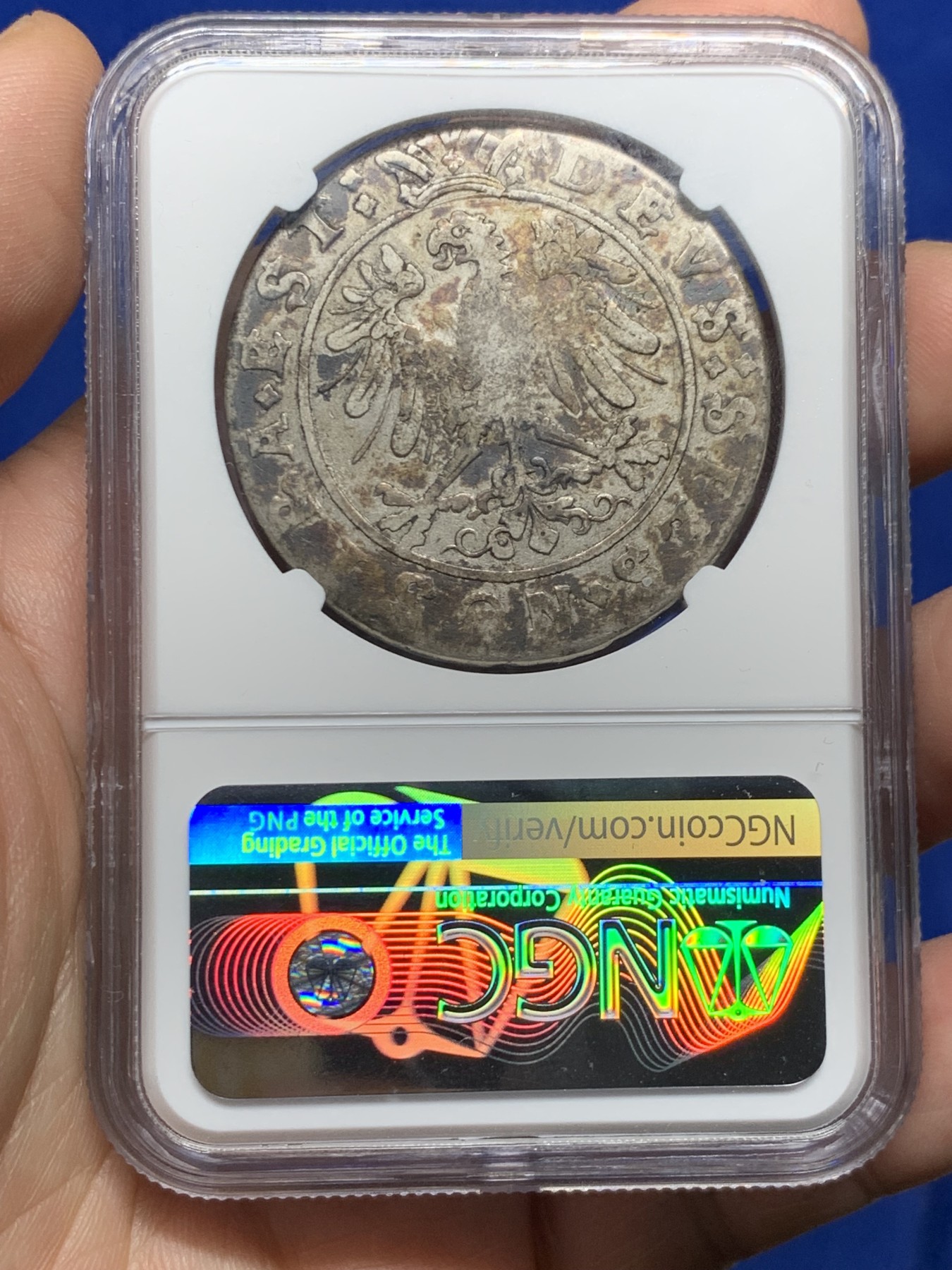 《竞宝斋》第261场-周日，周一，周二 3场连拍 (全场包邮) 冠军分 NGC VF30 瑞士1623沙夫豪森泰勒大银币，冠军分深打包浆厚实羊脸清晰低评了，稀有的泰勒大银，特别漂亮。