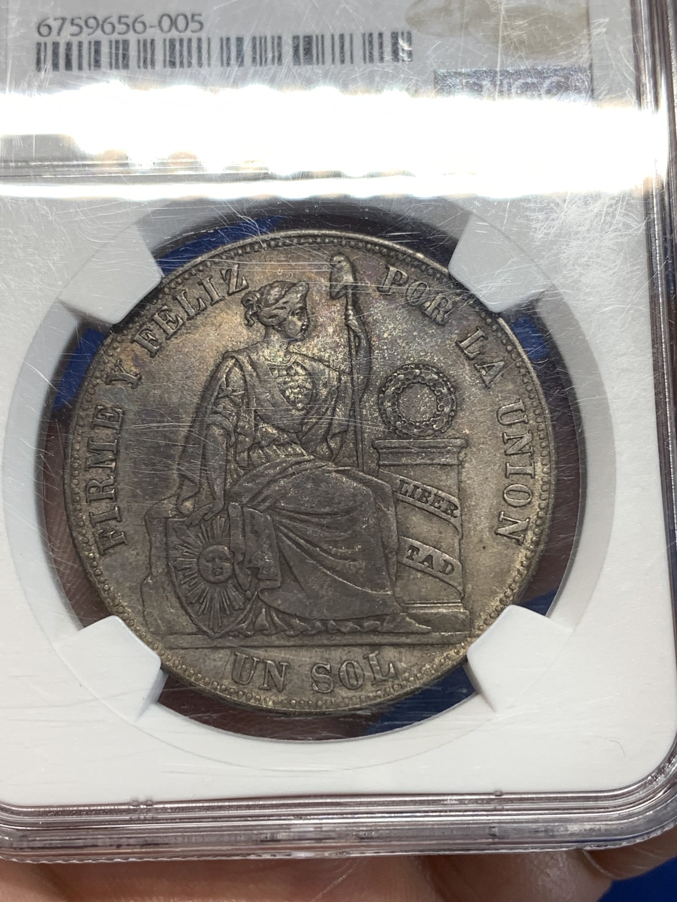 《竞宝斋》第261场-周日，周一，周二 3场连拍 (全场包邮) NGC AU50 秘鲁1885年1索尔银币 热门中南美 厂别骑字