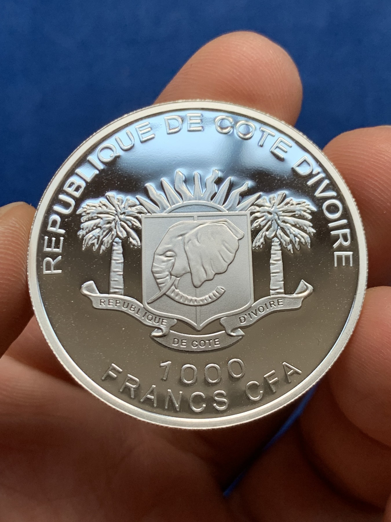 《竞宝斋》第261场-周日，周一，周二 3场连拍 (全场包邮) 科特迪瓦2010年猛犸象系列 1000法郎CFA镀金大象 存世更少 925银