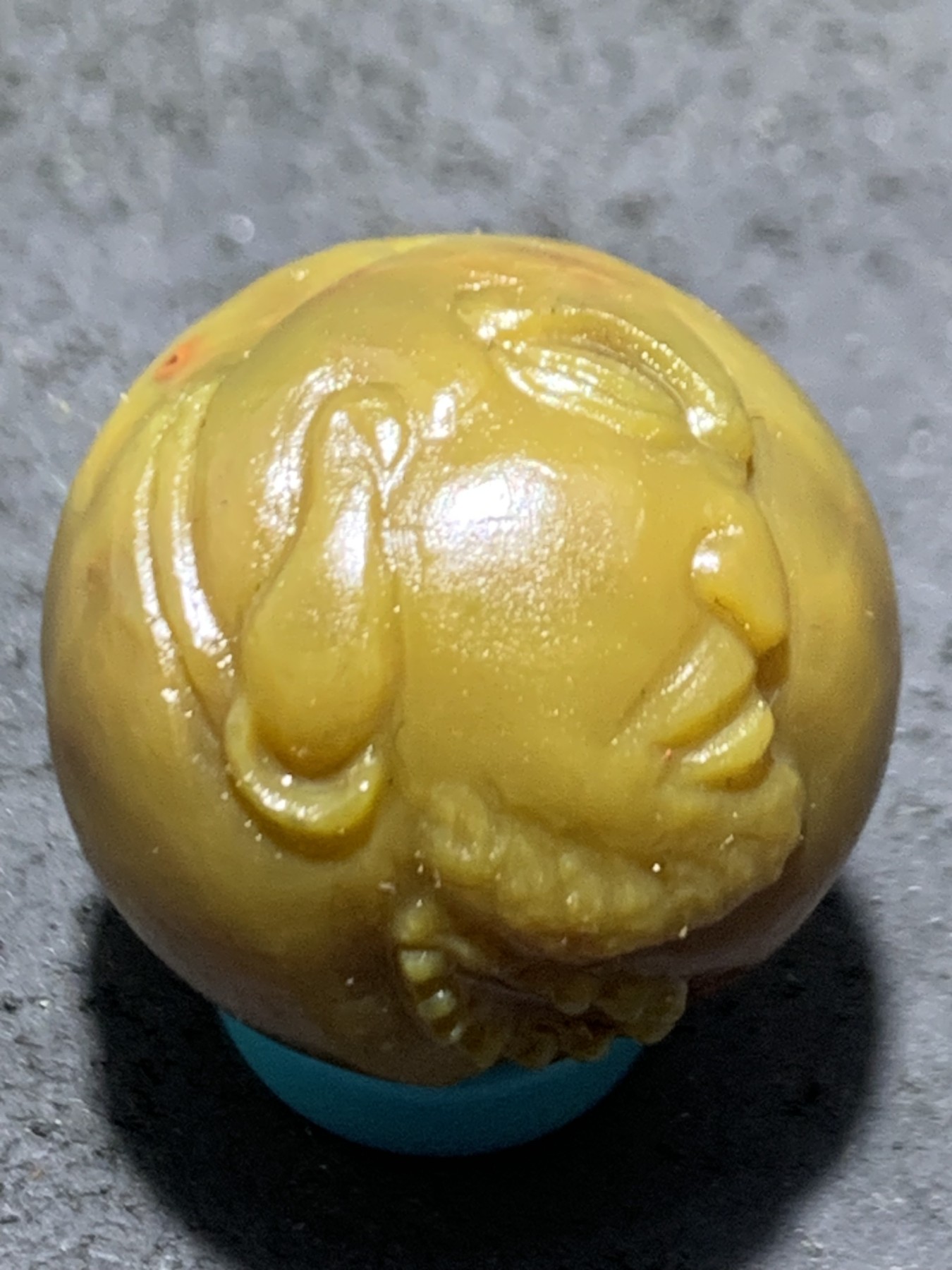 精美亚光高玉化战国红玛瑙手工雕刻达摩祖师2.0圆珠一个，