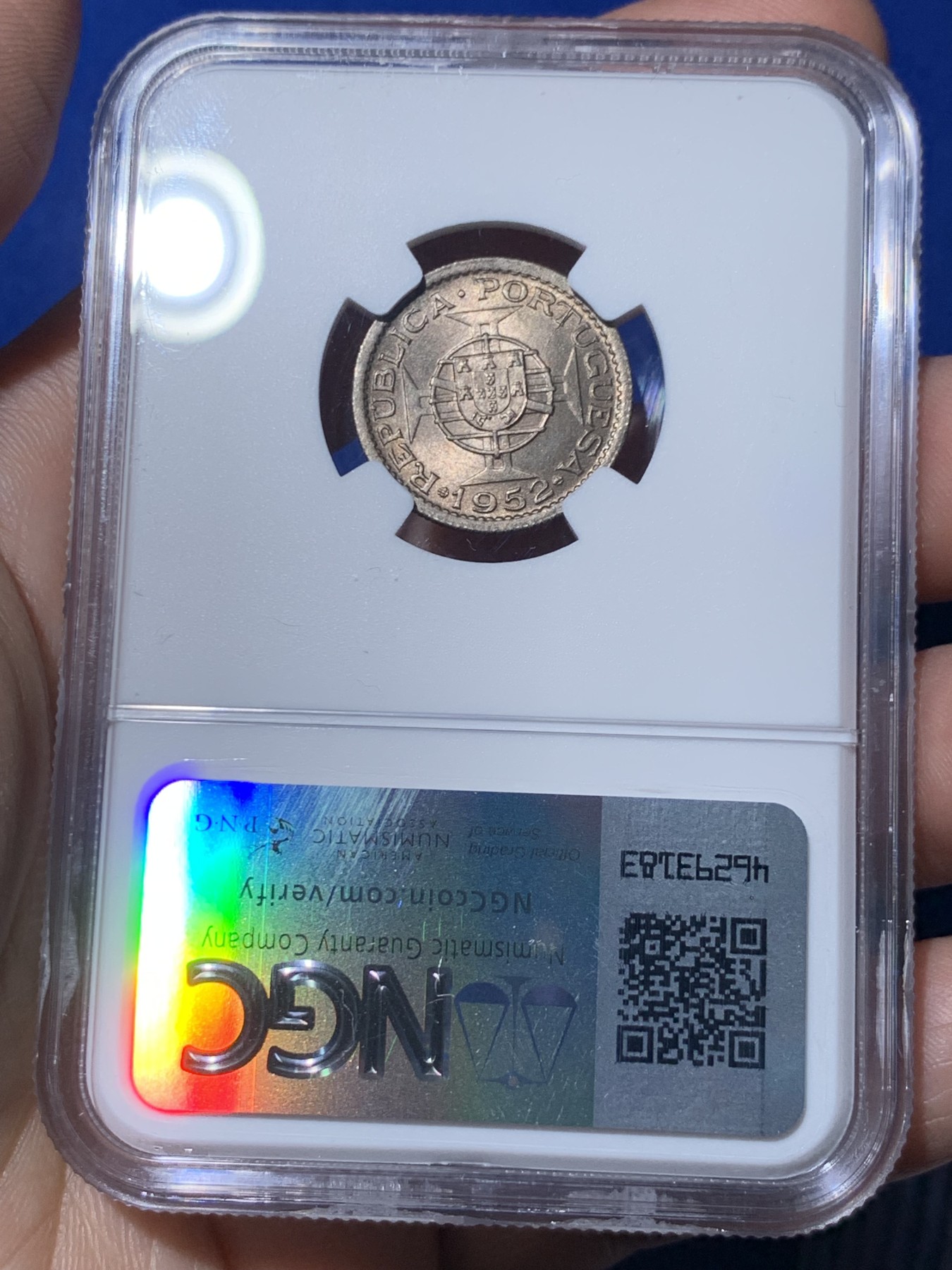 《竞宝斋》第261场-周日，周一，周二 3场连拍 (全场包邮) NGC MS64 1952 澳门 50Avos 转光品相 配套首选