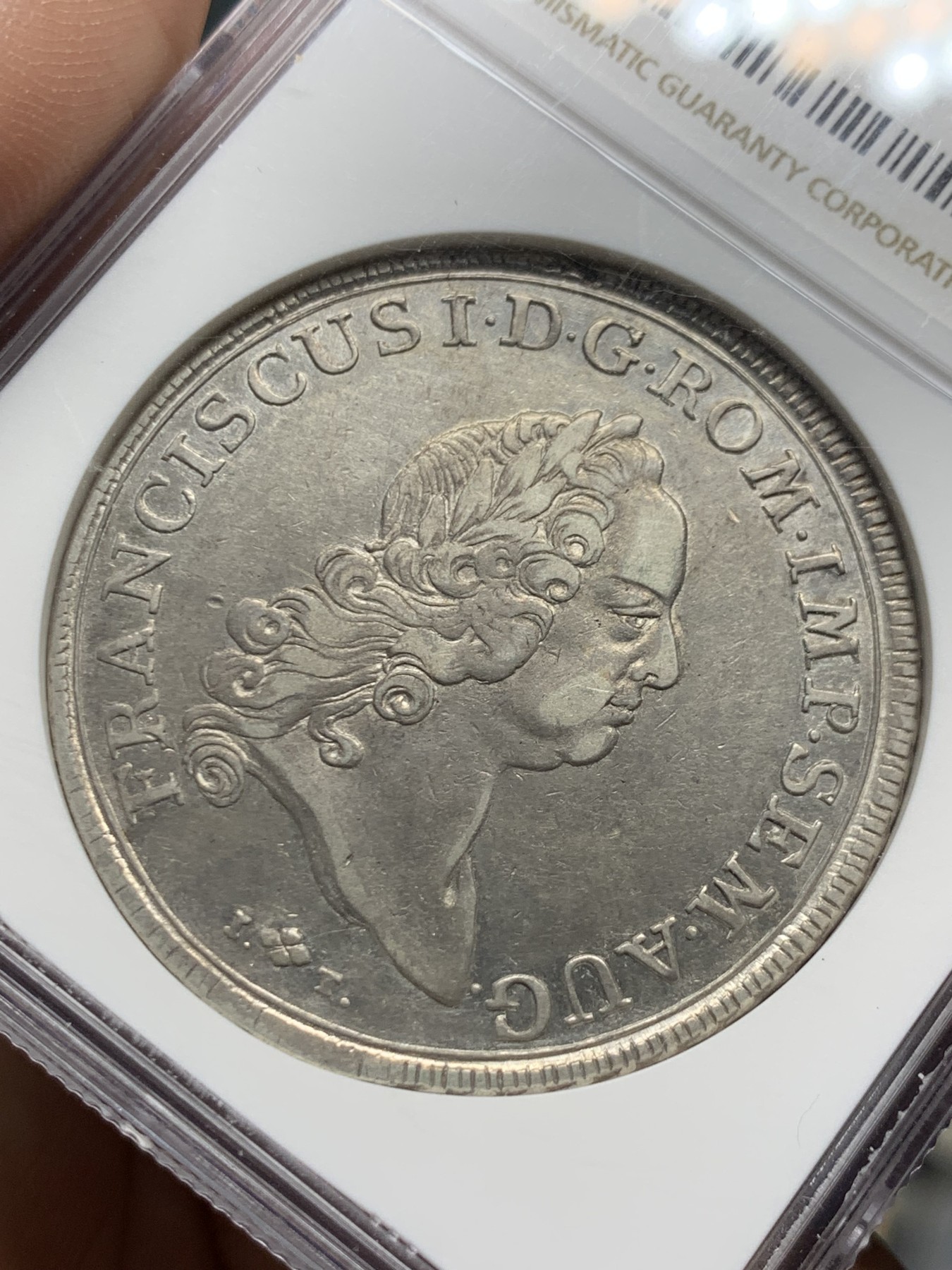 《竞宝斋》第261场-周日，周一，周二 3场连拍 (全场包邮) NGC AUD 1765年德国奥格斯堡1泰勒银币 背逆 这个少见城邦与年份