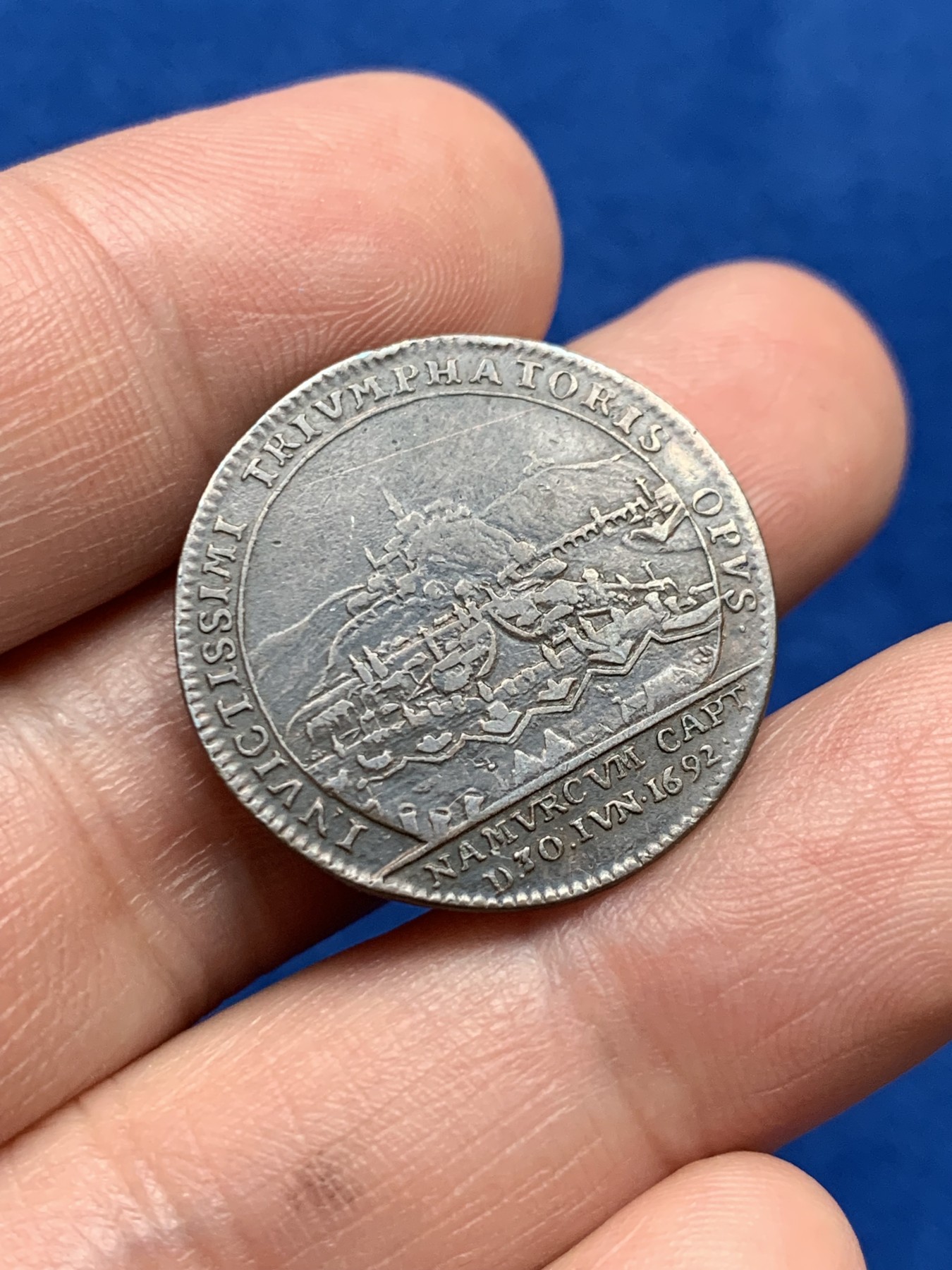 《竞宝斋》第261场-周日，周一，周二 3场连拍 (全场包邮) 法国1692年路易十四铜制代币