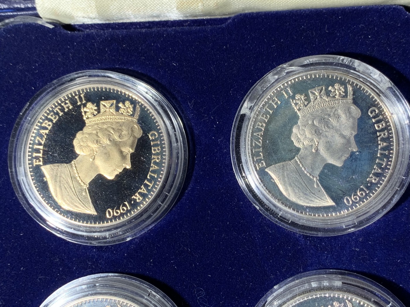 《竞宝斋》第261场-周日，周一，周二 3场连拍 (全场包邮) 英属 直布罗陀 1990 意大利 世界杯 1克朗纪念币 6枚装