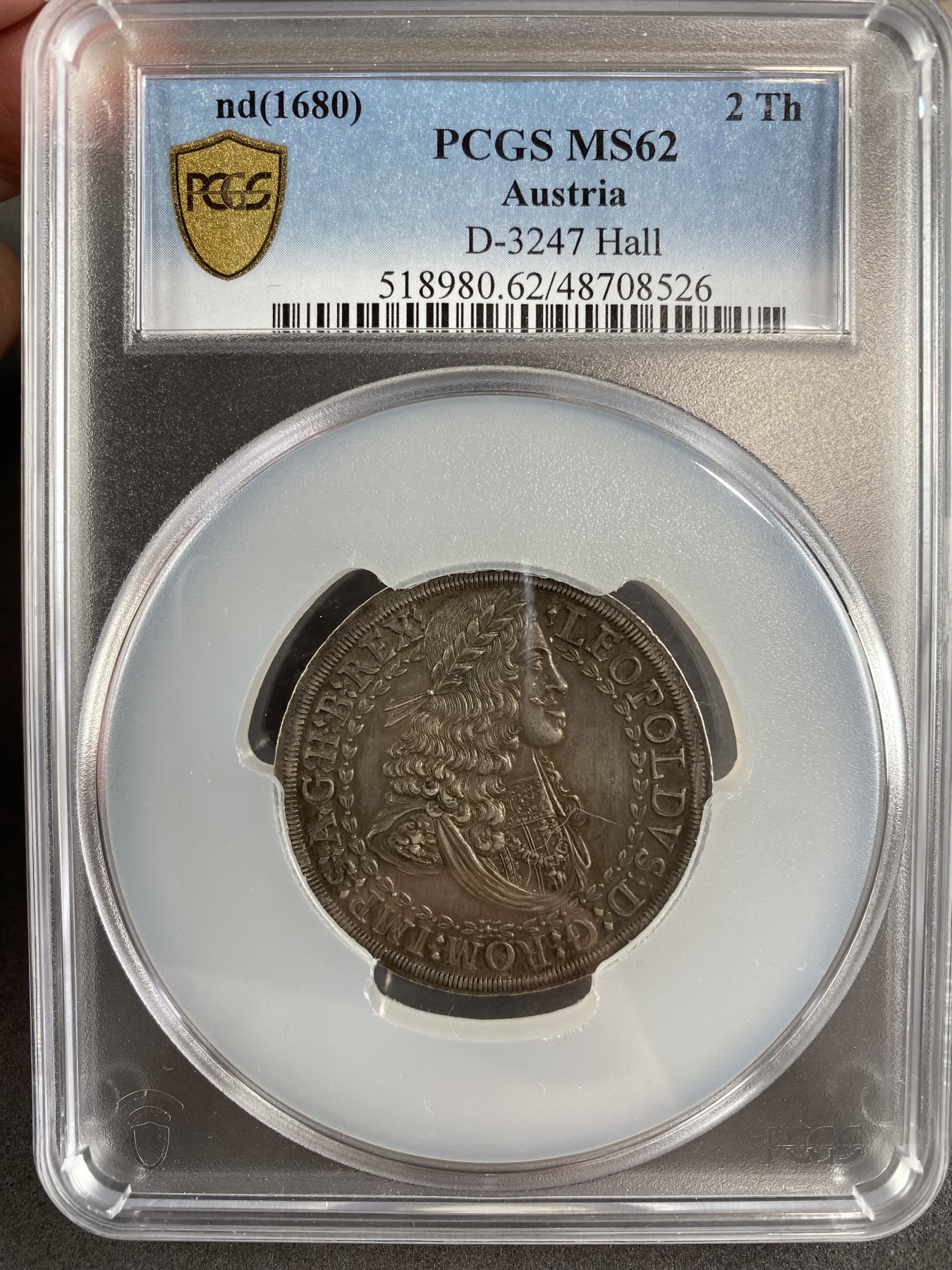 万国钱币拍卖第024期（诸神之战） PCGS MS62 1680年神圣罗马帝国利奥波德一世帝国鹰流通2泰勒大银币 原味欧洲包浆 发丝一根根 接近60克的巨型大银币