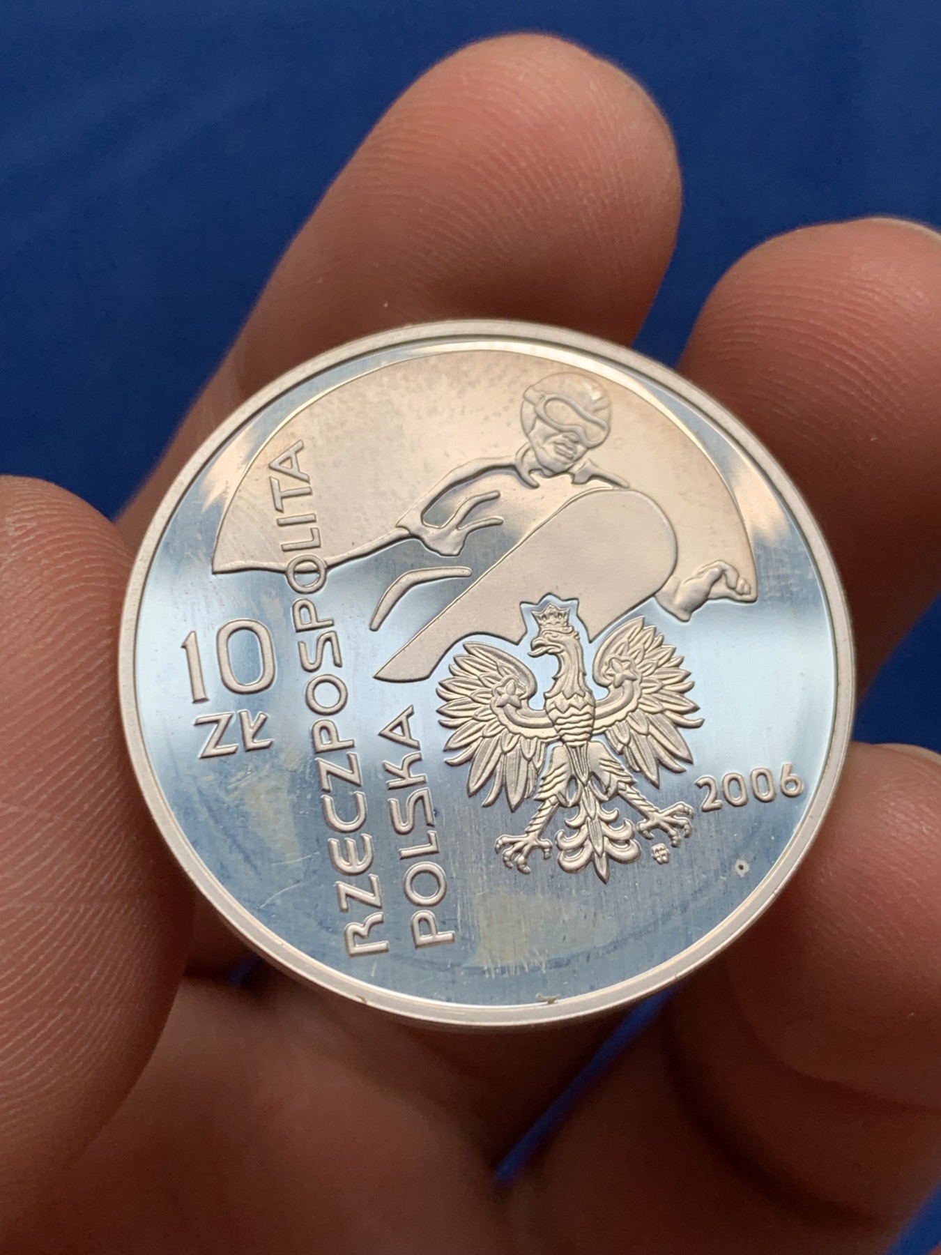 《竞宝斋》第261场-周日，周一，周二 3场连拍 (全场包邮) 2006年都灵奥运会纪念 波兰10兹罗纪念银币