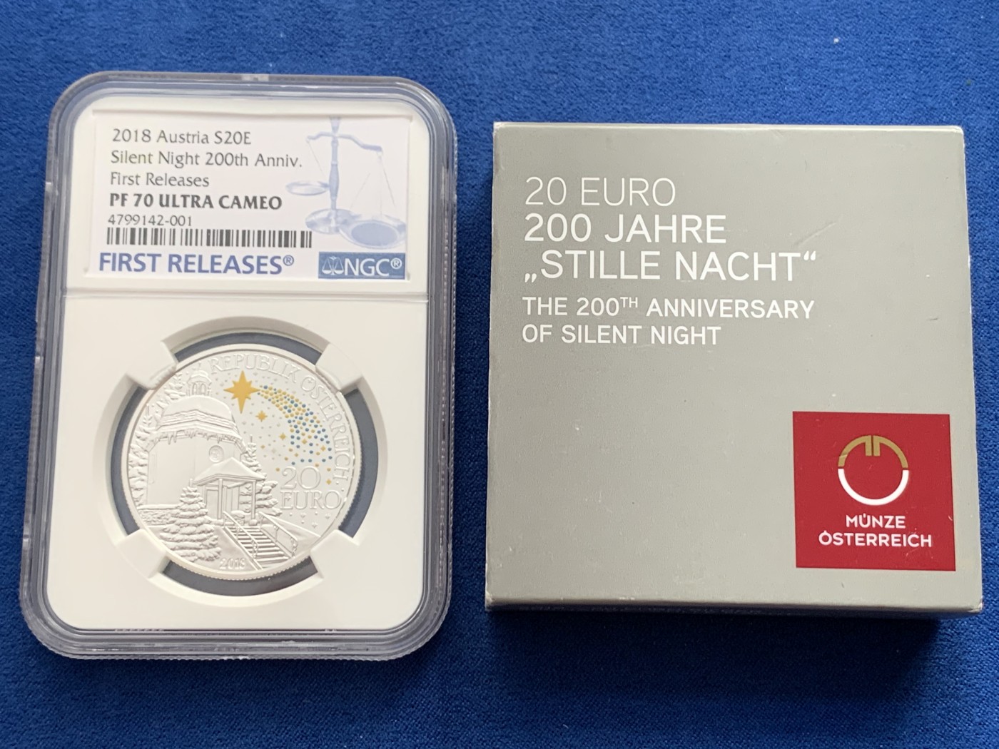 《竞宝斋》第261场-周日，周一，周二 3场连拍 (全场包邮) NGC PF70UC 蓝标首期奥地利2018年发行圣诞歌《平安夜》200周年20欧精制纪念币 礼盒装