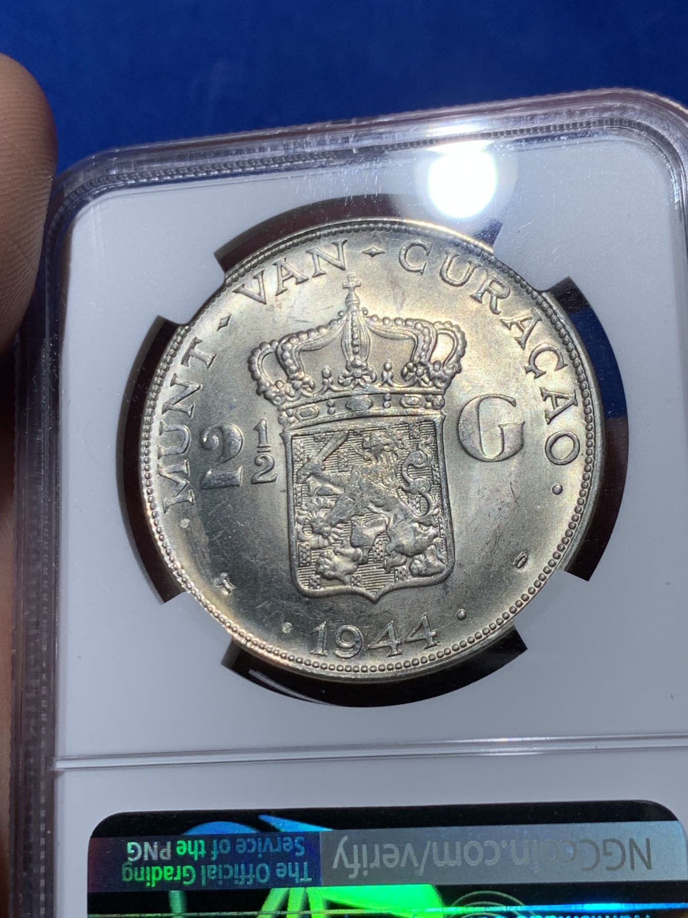 《竞宝斋》第261场-周日，周一，周二 3场连拍 (全场包邮) NGC MS64 1944年荷属库拉索2.5盾银币 卷拆原光 状态一流