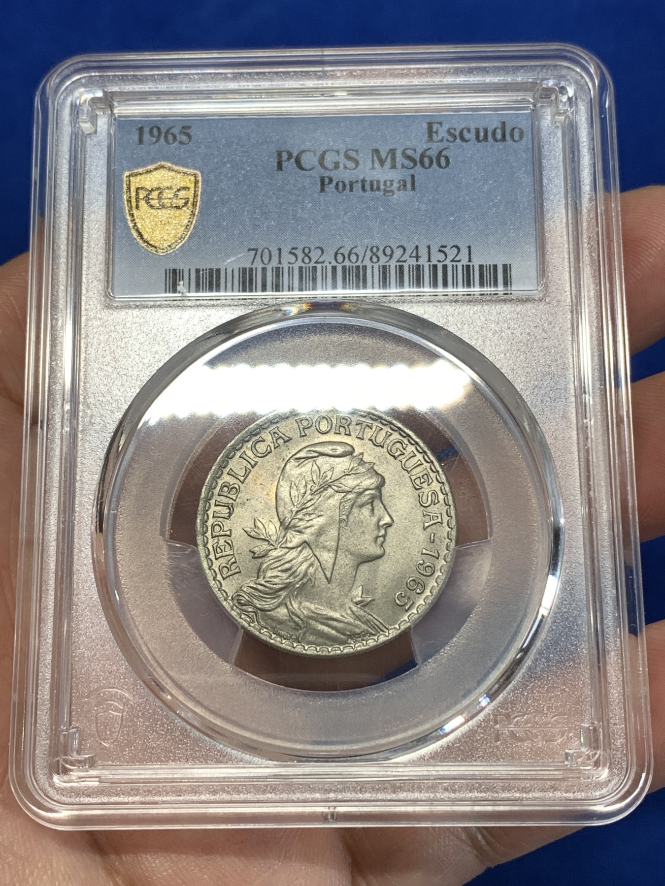 《竞宝斋》第261场-周日，周一，周二 3场连拍 (全场包邮) PCGS金盾 MS66 葡萄牙1965年1埃斯库多镍币，唯一冠军分