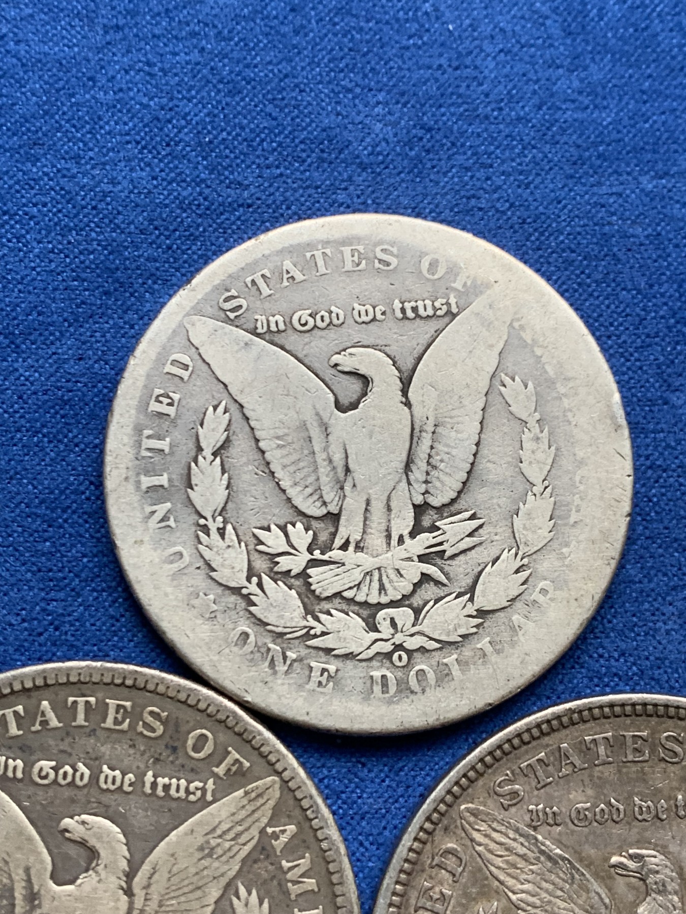 《竞宝斋》第261场-周日，周一，周二 3场连拍 (全场包邮) 3枚一组 美国摩根银币 3个不同年份 细节见图