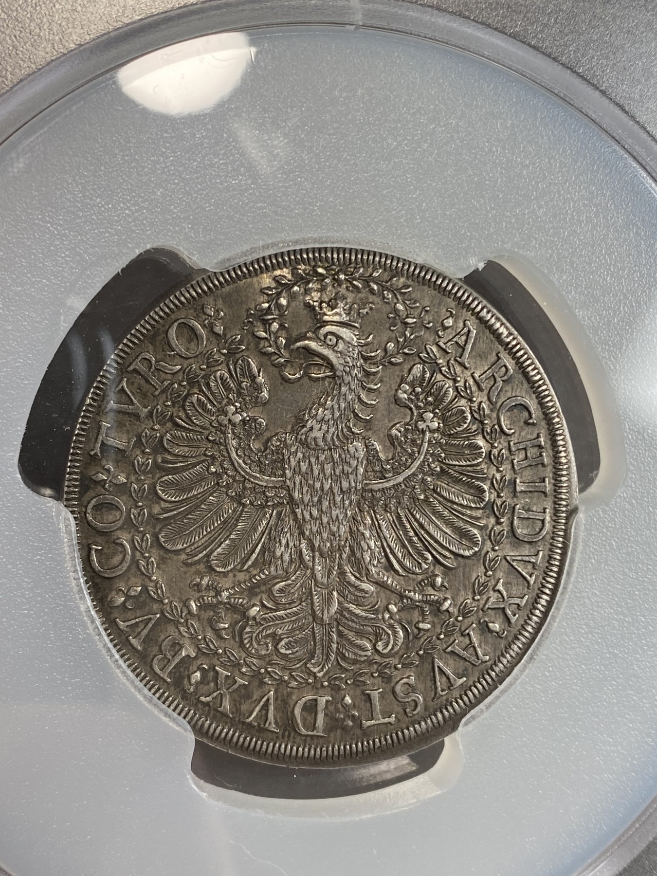 万国钱币拍卖第024期（诸神之战） PCGS MS62 1680年神圣罗马帝国利奥波德一世帝国鹰流通2泰勒大银币 原味欧洲包浆 发丝一根根 接近60克的巨型大银币
