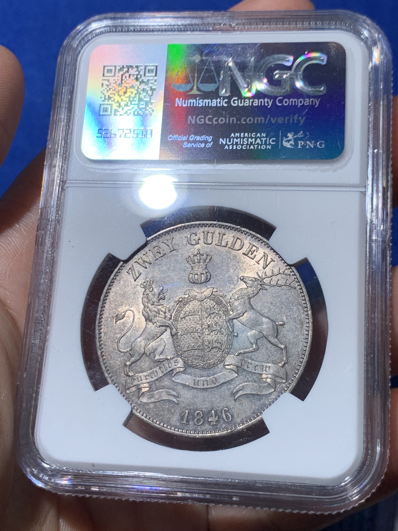 《竞宝斋》第261场-周日，周一，周二 3场连拍 (全场包邮) 季军分 NGC MS62 德国符腾堡1846年狮鹿2盾（2古尔登）银币，原味厚重包浆，稀少品种，设计大气精美，状态极佳，2盾流通充分上ms较少，HA-N62分的符腾堡2盾成交价约为5600元。