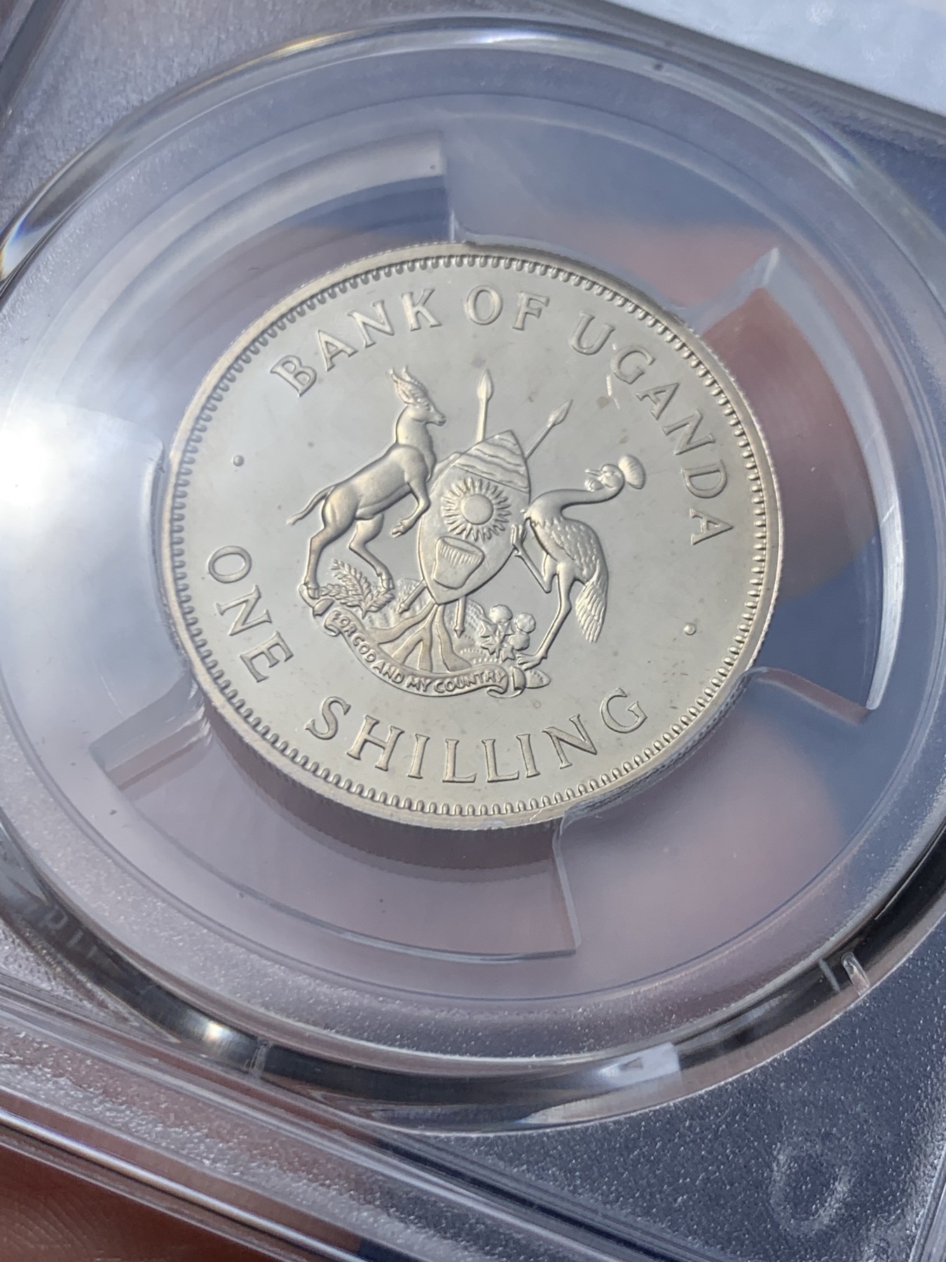 《竞宝斋》第261场-周日，周一，周二 3场连拍 (全场包邮) PCGS金盾 PR67DCAM 乌干达国鸟灰冕鹤与东非大草原1966年1先令精制镍币