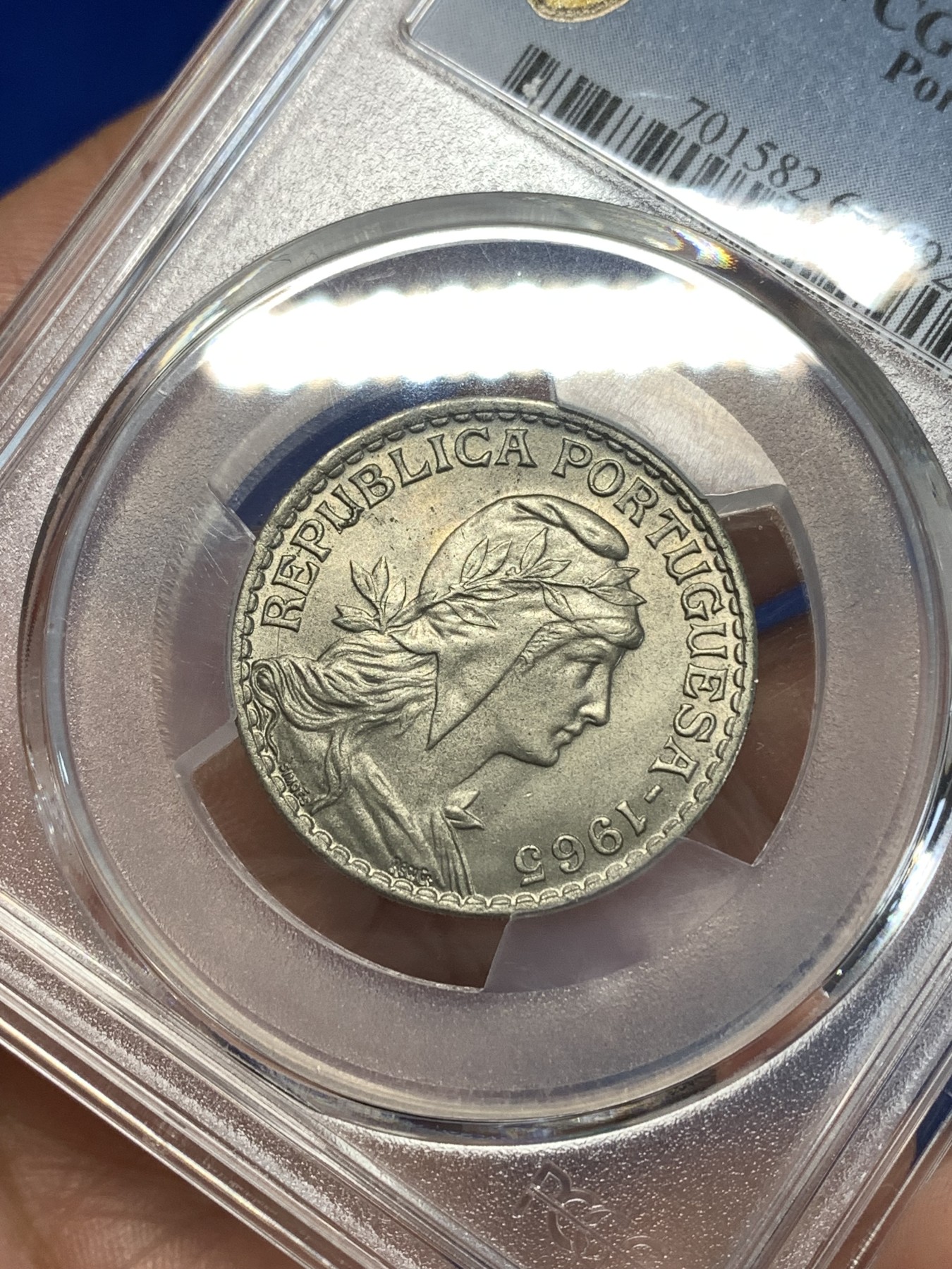 《竞宝斋》第261场-周日，周一，周二 3场连拍 (全场包邮) PCGS金盾 MS66 葡萄牙1965年1埃斯库多镍币，唯一冠军分