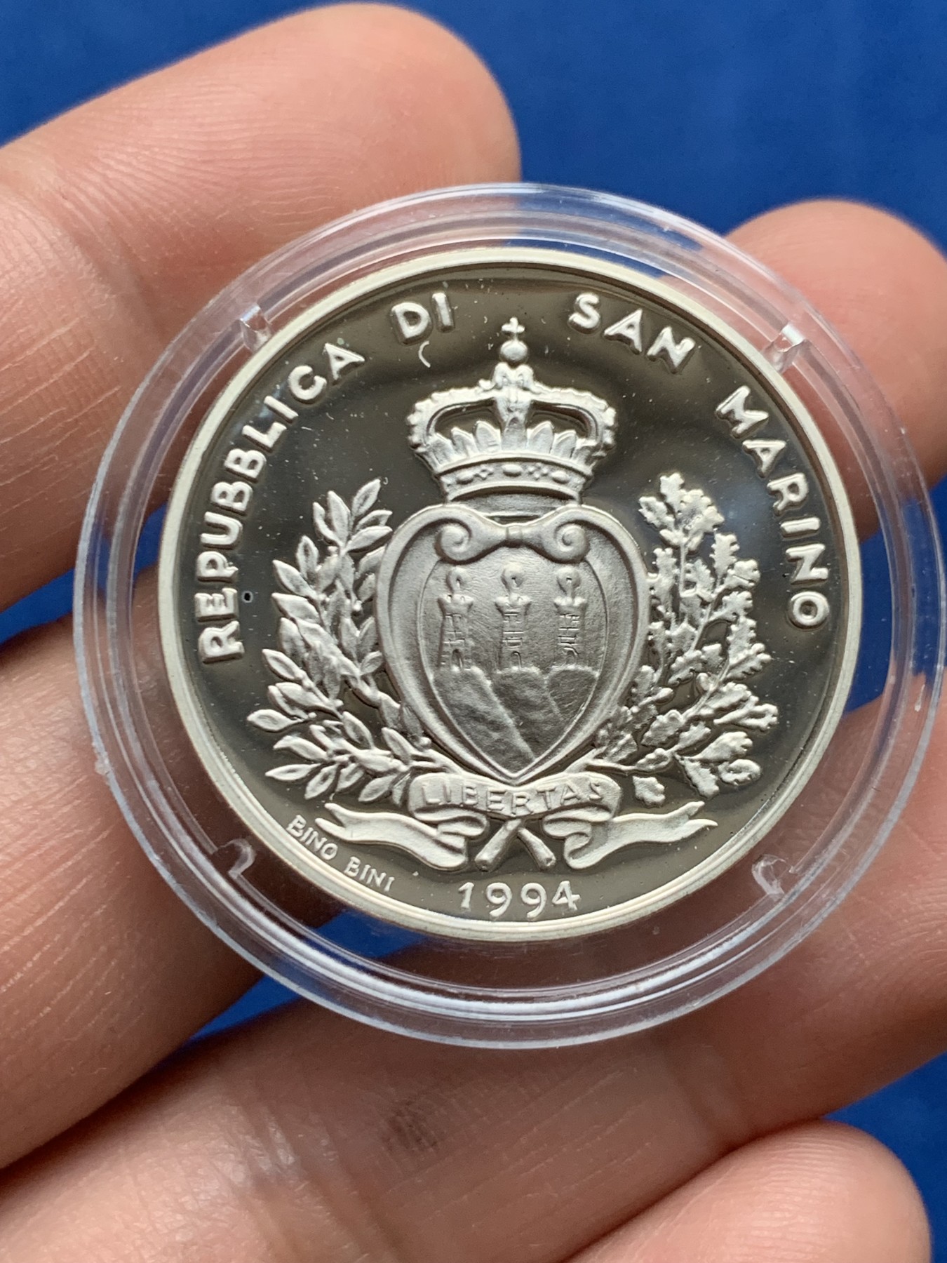 《竞宝斋》第261场-周日，周一，周二 3场连拍 (全场包邮) 圣马力诺1994年冬奥会1000里拉精制纪念银币