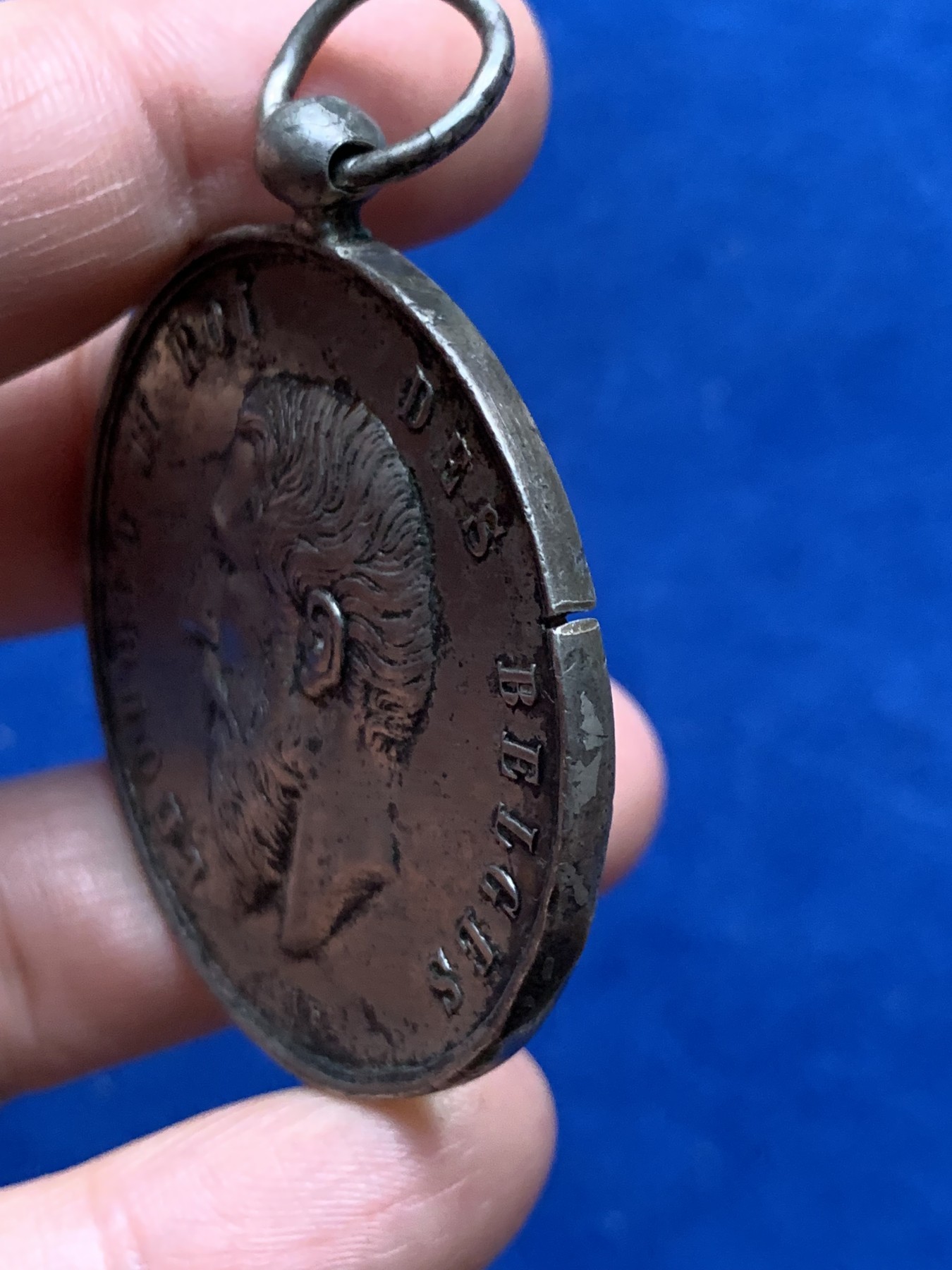 《竞宝斋》第262场-周日，周一，周二 3场连拍 (全场包邮) 比利时1891利奥波德铜镍镀银奖章 可能颁发给殖民地官员，制作精美，非常少见，29.68g，45.9mm 细节见图