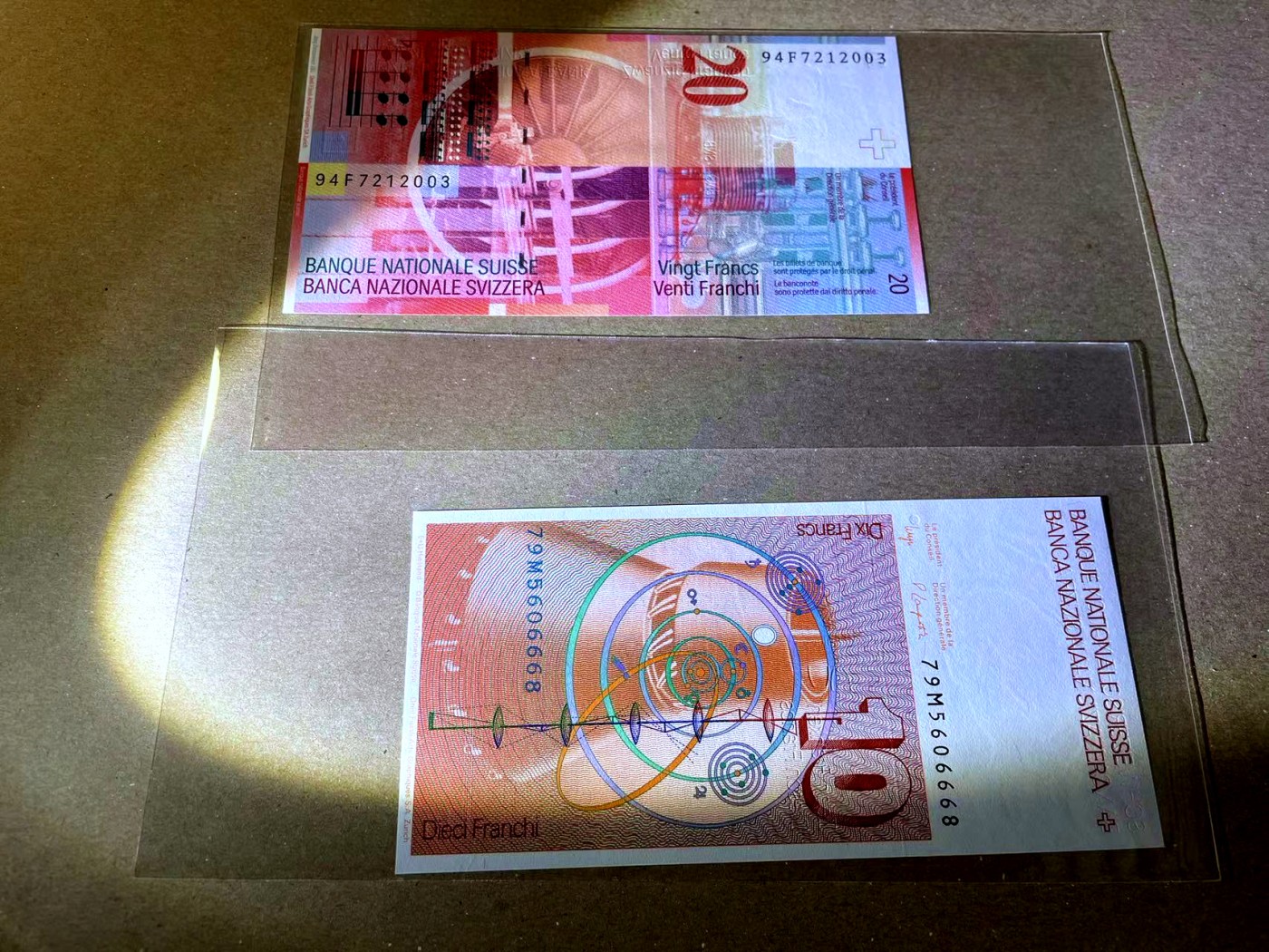 【Blue Auction】✨世界纸币精拍第466期【精】 【一组2张 包含无47】瑞士 1979-94年10-20法郎 全新UNC