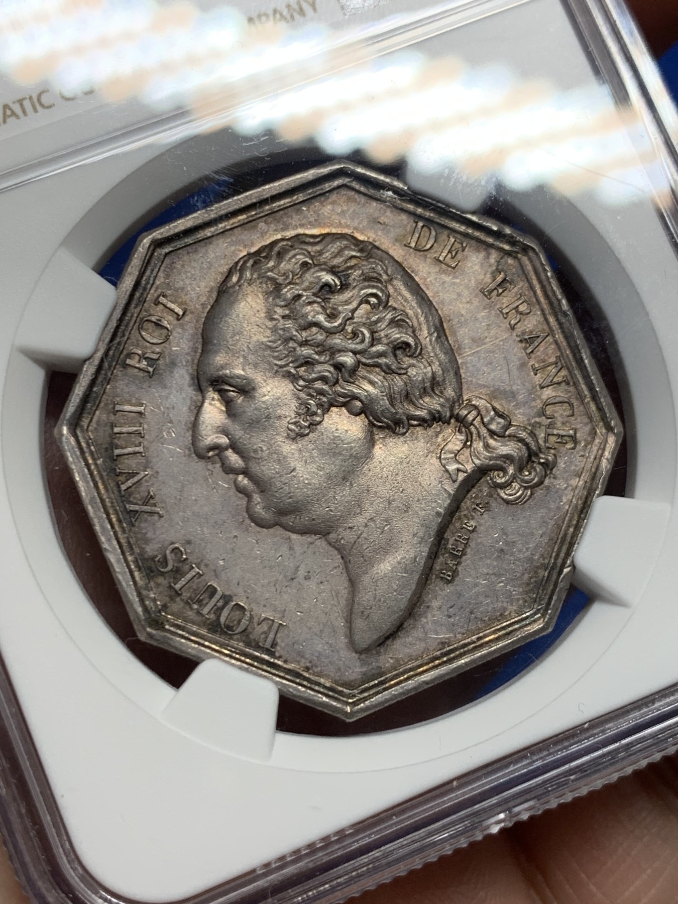 《竞宝斋》第262场-周日，周一，周二 3场连拍 (全场包邮) NGC MS62 法国1819路易十八凤凰火灾保险公司八角银质代币