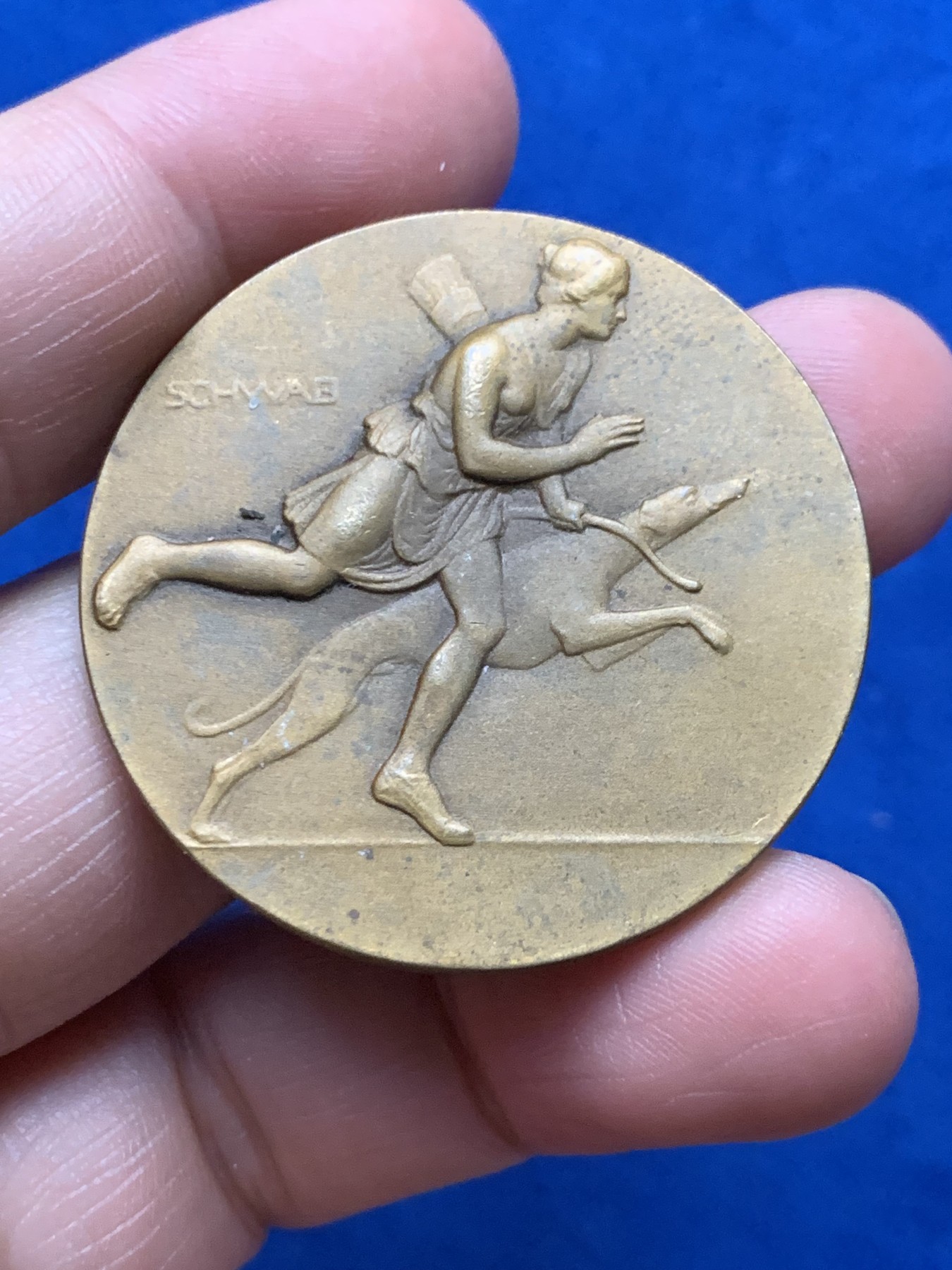 《竞宝斋》第262场-周日，周一，周二 3场连拍 (全场包邮) 法国犬类协会铜章 三角铜标 40.9mm 28.19克