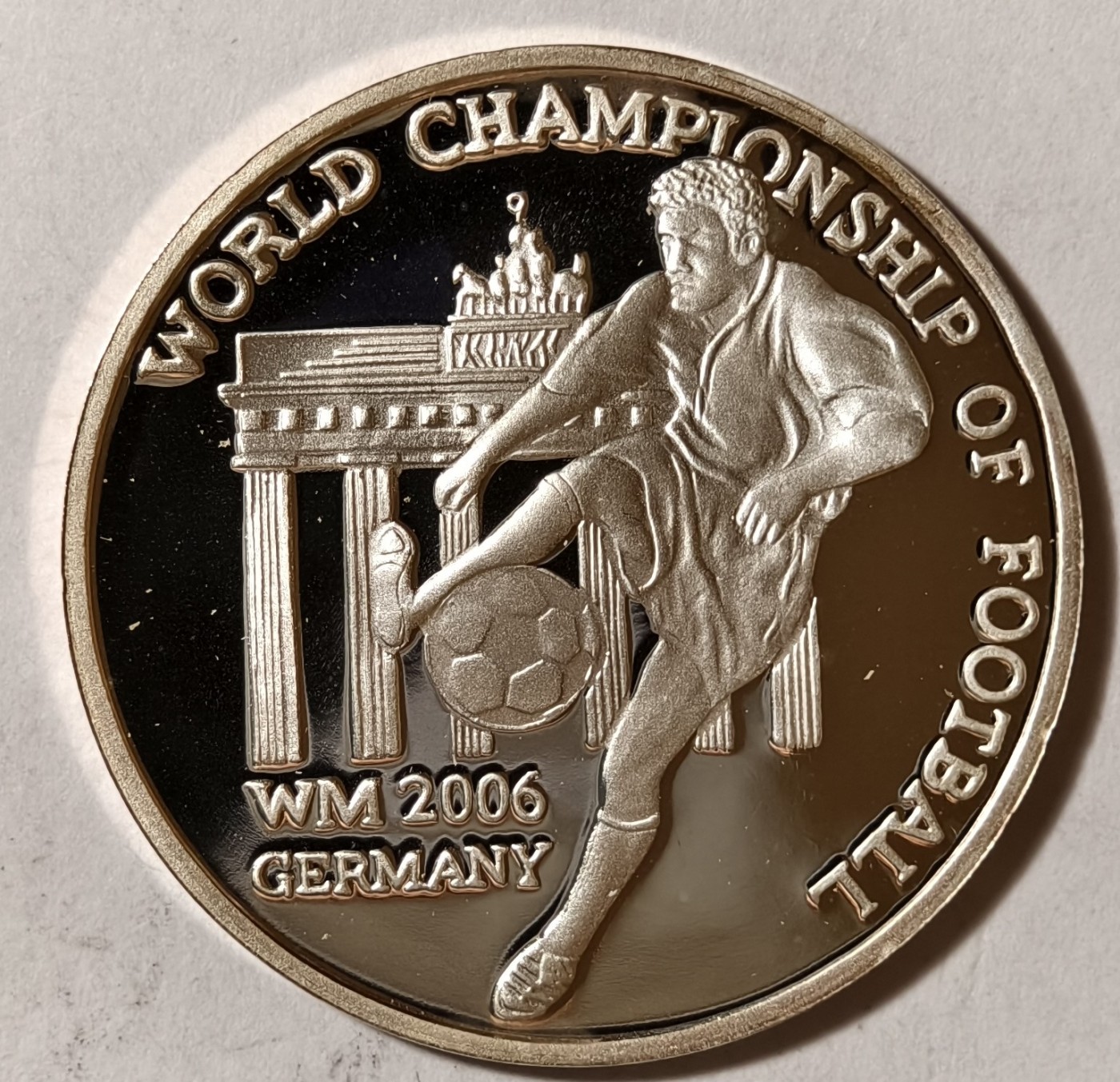 紫瑗钱币——第342期拍卖 朝鲜 2006年 德国世界杯 2圆 7克 0.999银 精制