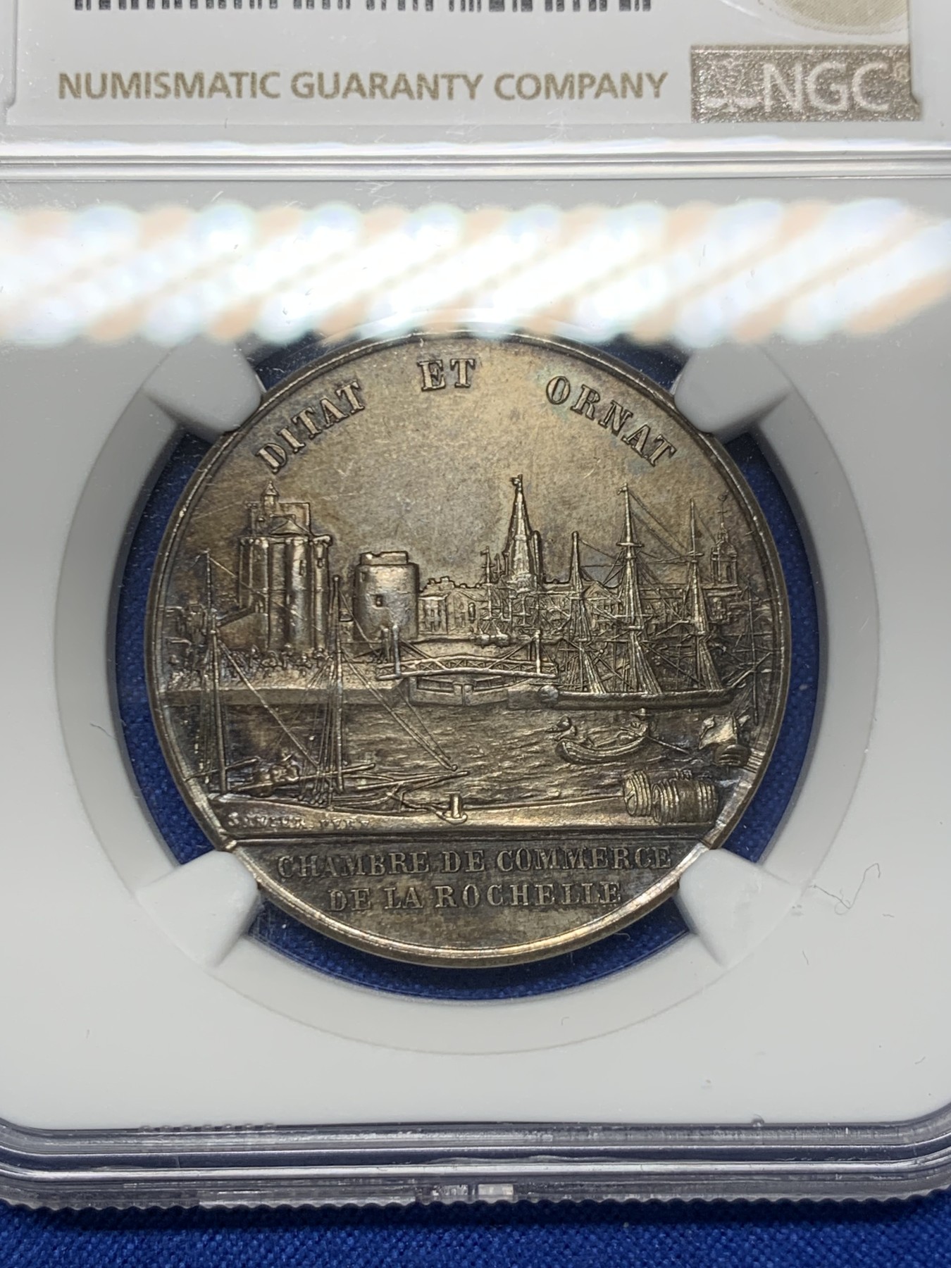 《竞宝斋》第262场-周日，周一，周二 3场连拍 (全场包邮) NGC MS63 法国拉罗谢尔商会银质jeton，港口帆樯如云