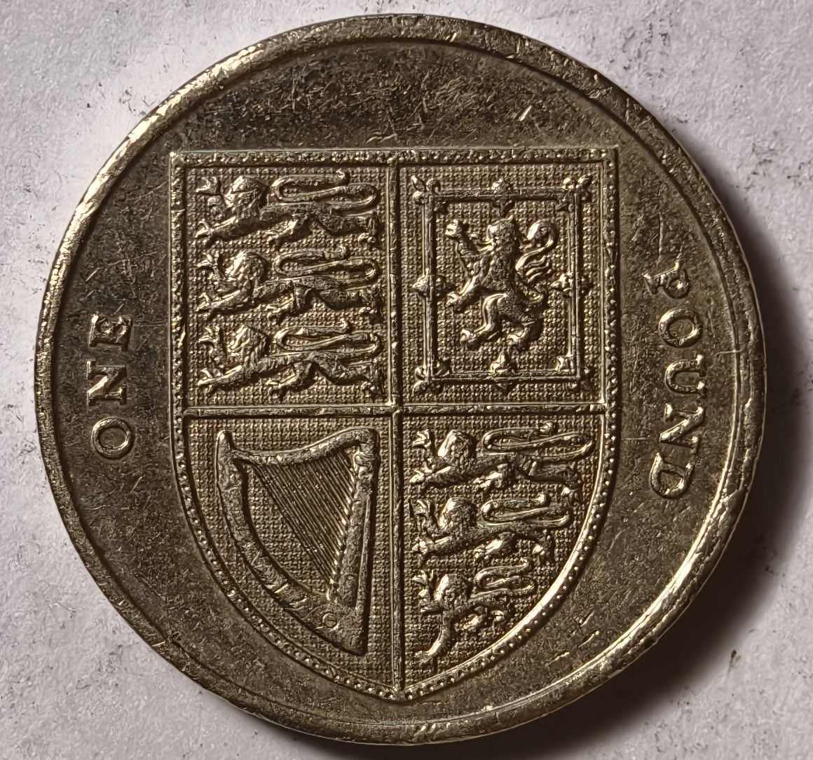 紫瑗钱币——第342期拍卖 英国 2012年 伊丽莎白二世 皇家纹章之盾 1磅