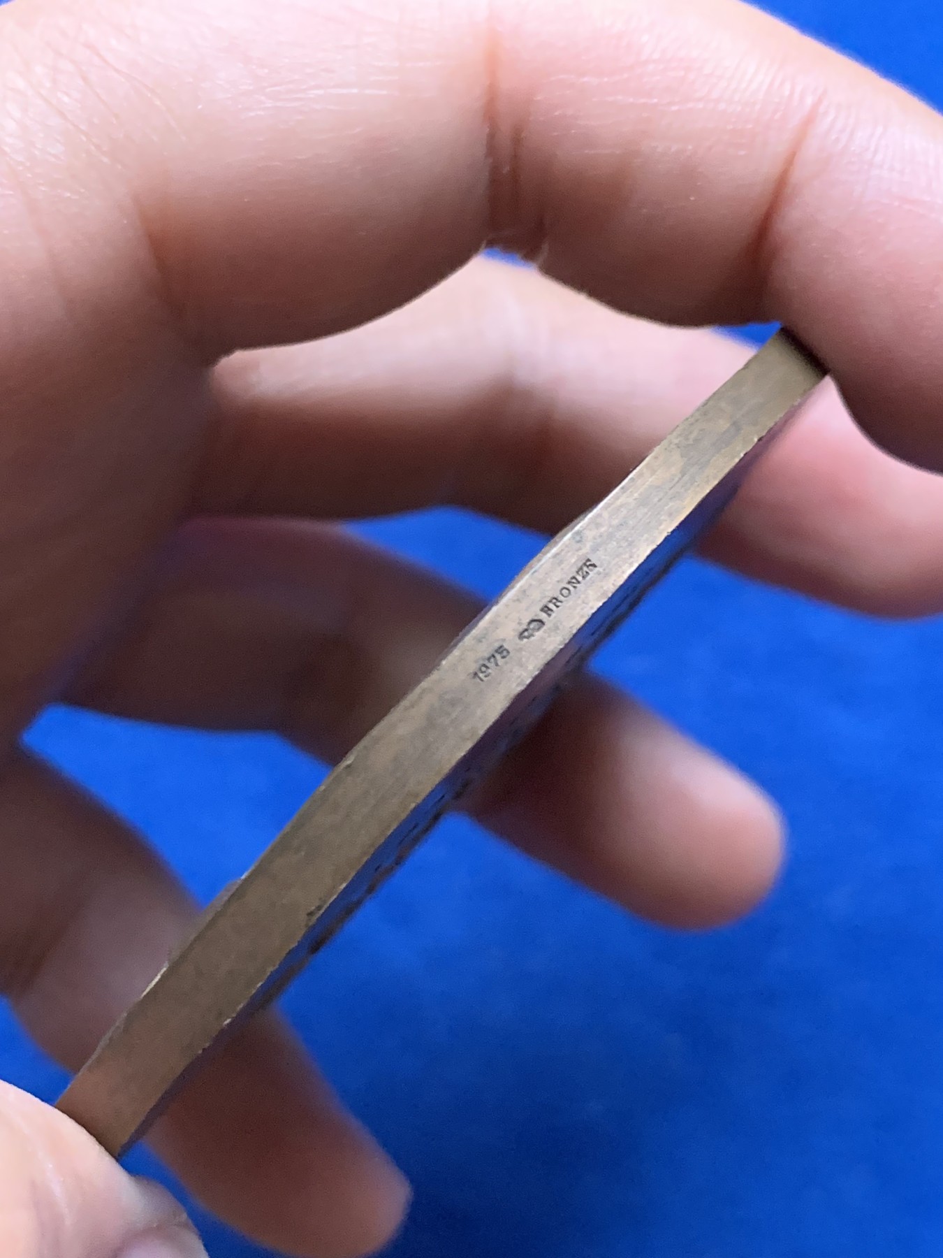 《竞宝斋》第262场-周日，周一，周二 3场连拍 (全场包邮) 法国国家互惠联盟铜章 大规格 1975 丰饶角铜标 72mm 173.7克