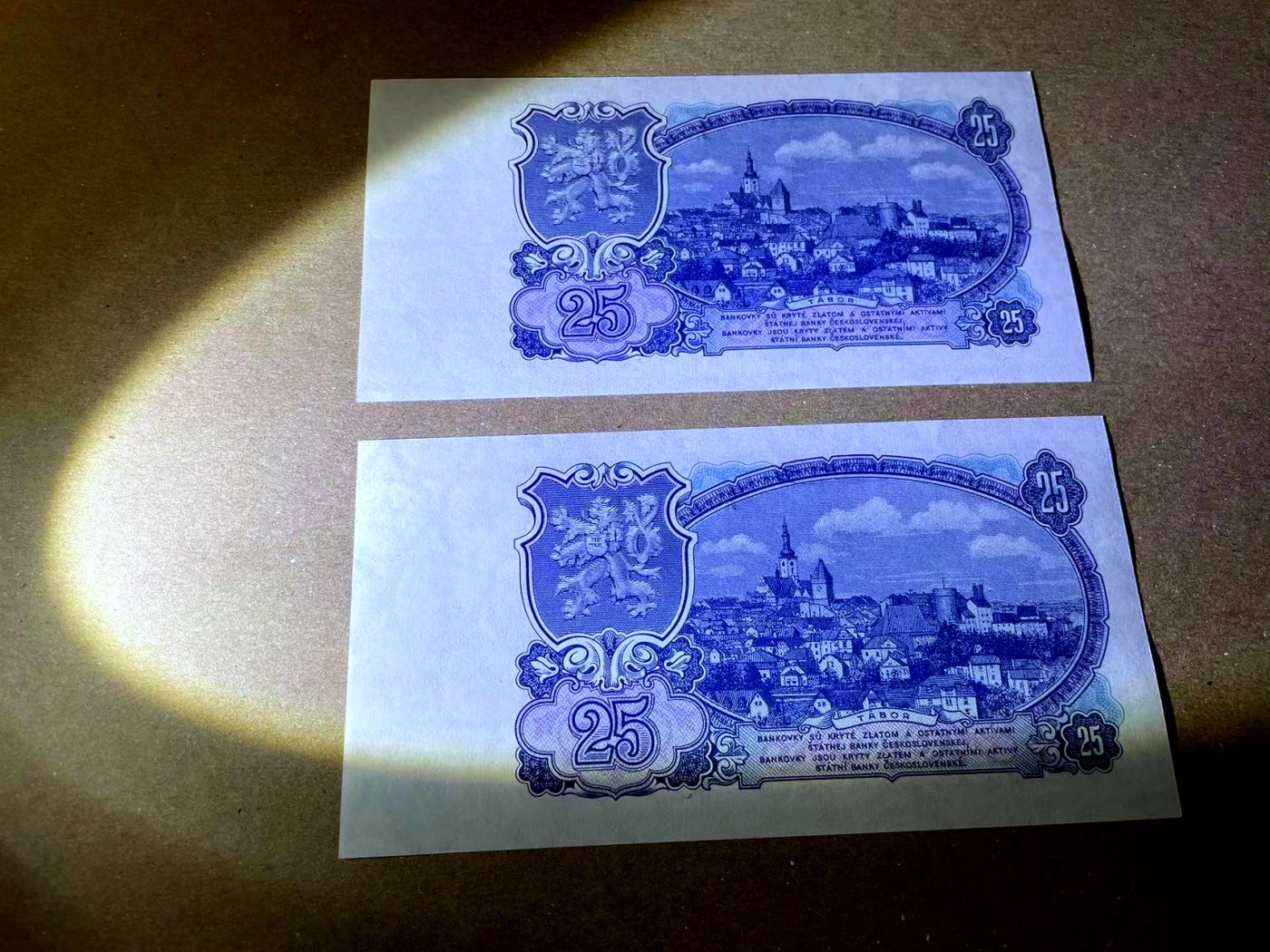 【Blue Auction】✨世界纸币精拍第466期【精】 【一组2张 无47 含倒置号】捷斯 1953年25克朗 全新UNC