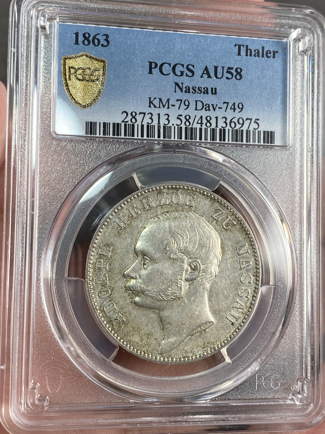 万国钱币拍卖第024期（诸神之战） PCGS AU58 1863年德国拿骚公国双狮流通1泰勒 流通比加冕25周年纪念币难10倍 此枚高点轻微磨损 胜在原味紫彩 打制深俊 