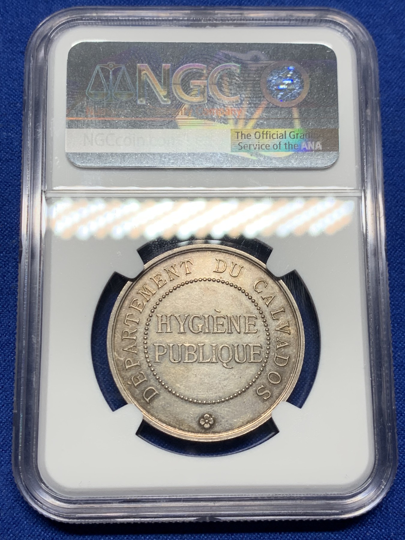 《竞宝斋》第262场-周日，周一，周二 3场连拍 (全场包邮) NGC MS62 法国公共卫生圆形银质代币