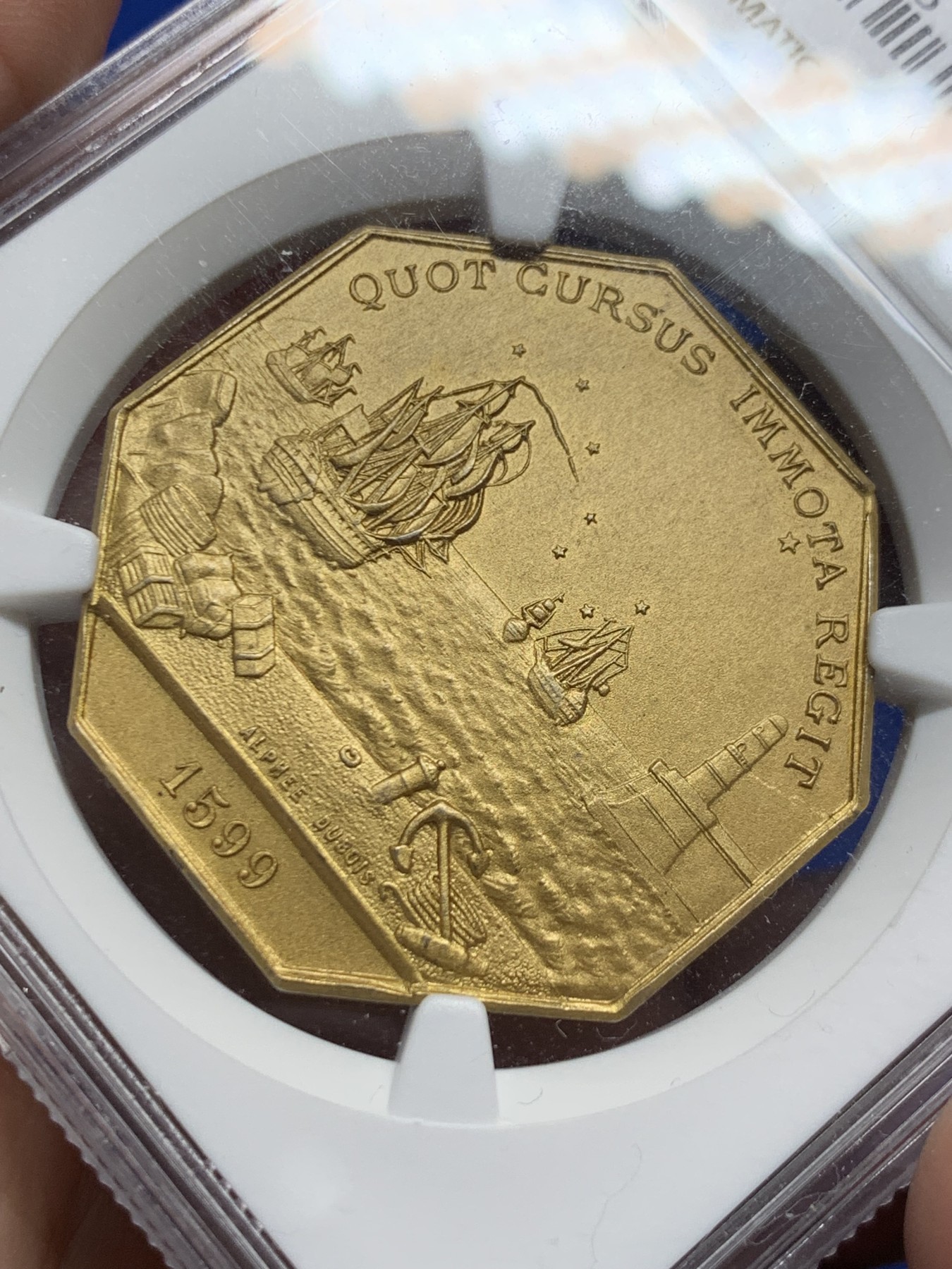 《竞宝斋》第262场-周日，周一，周二 3场连拍 (全场包邮) NGC MS66 法国港口景观八角镀金银质代币，马赛商会