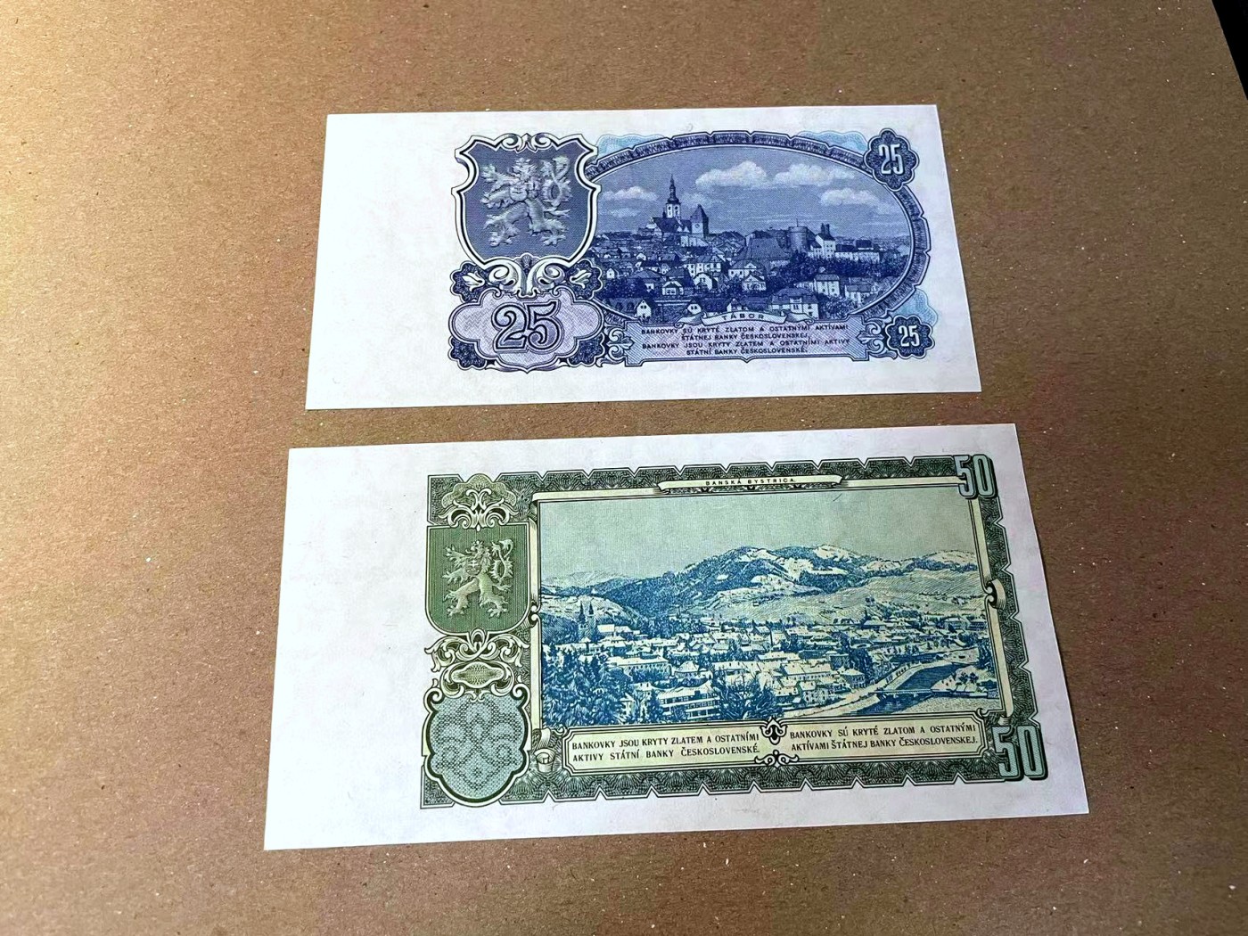 【Blue Auction】✨世界纸币精拍第466期【精】 【一组2张】捷斯 1953年25-50克朗 全新UNC