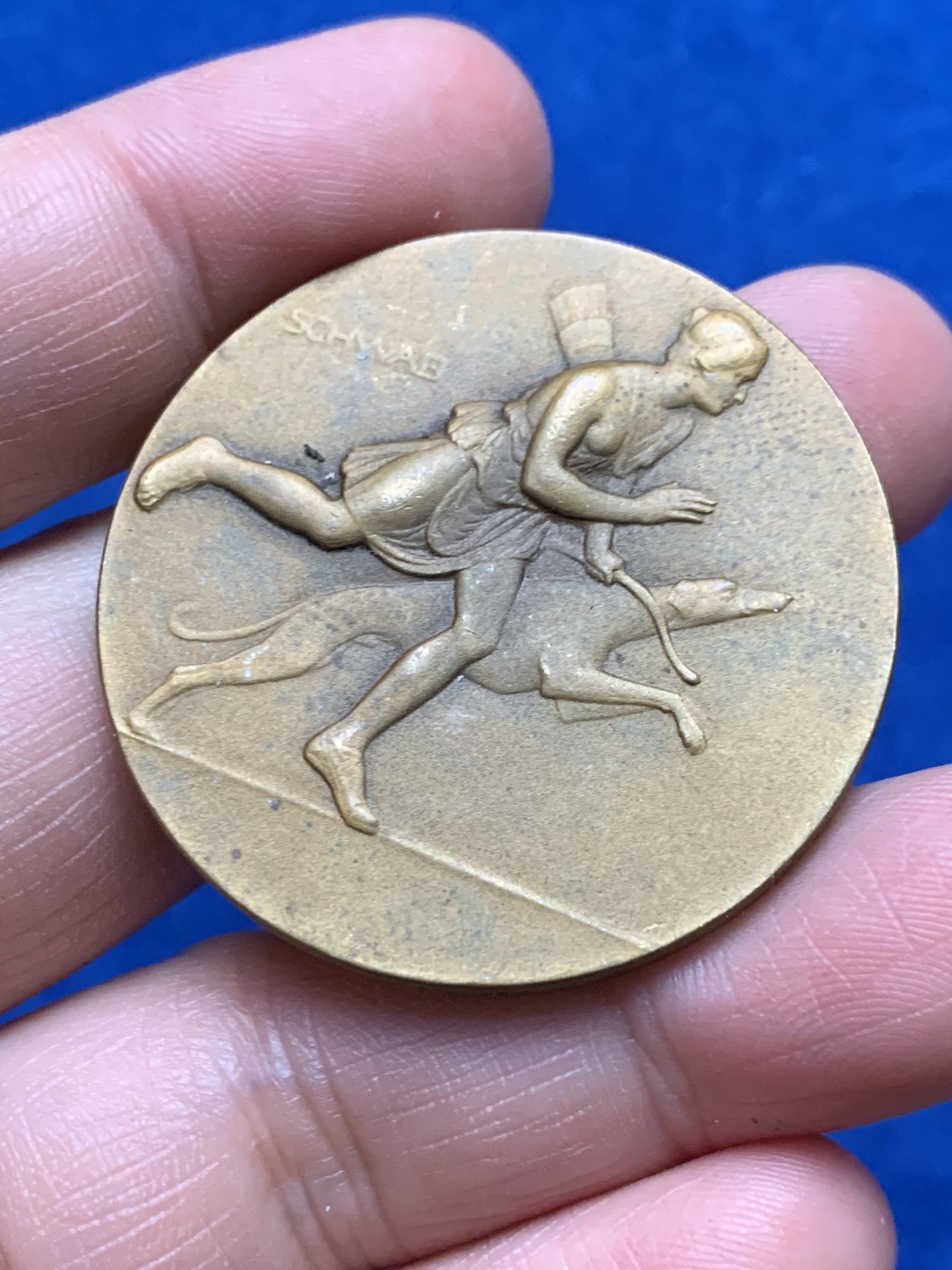 《竞宝斋》第262场-周日，周一，周二 3场连拍 (全场包邮) 法国犬类协会铜章 三角铜标 40.9mm 28.19克