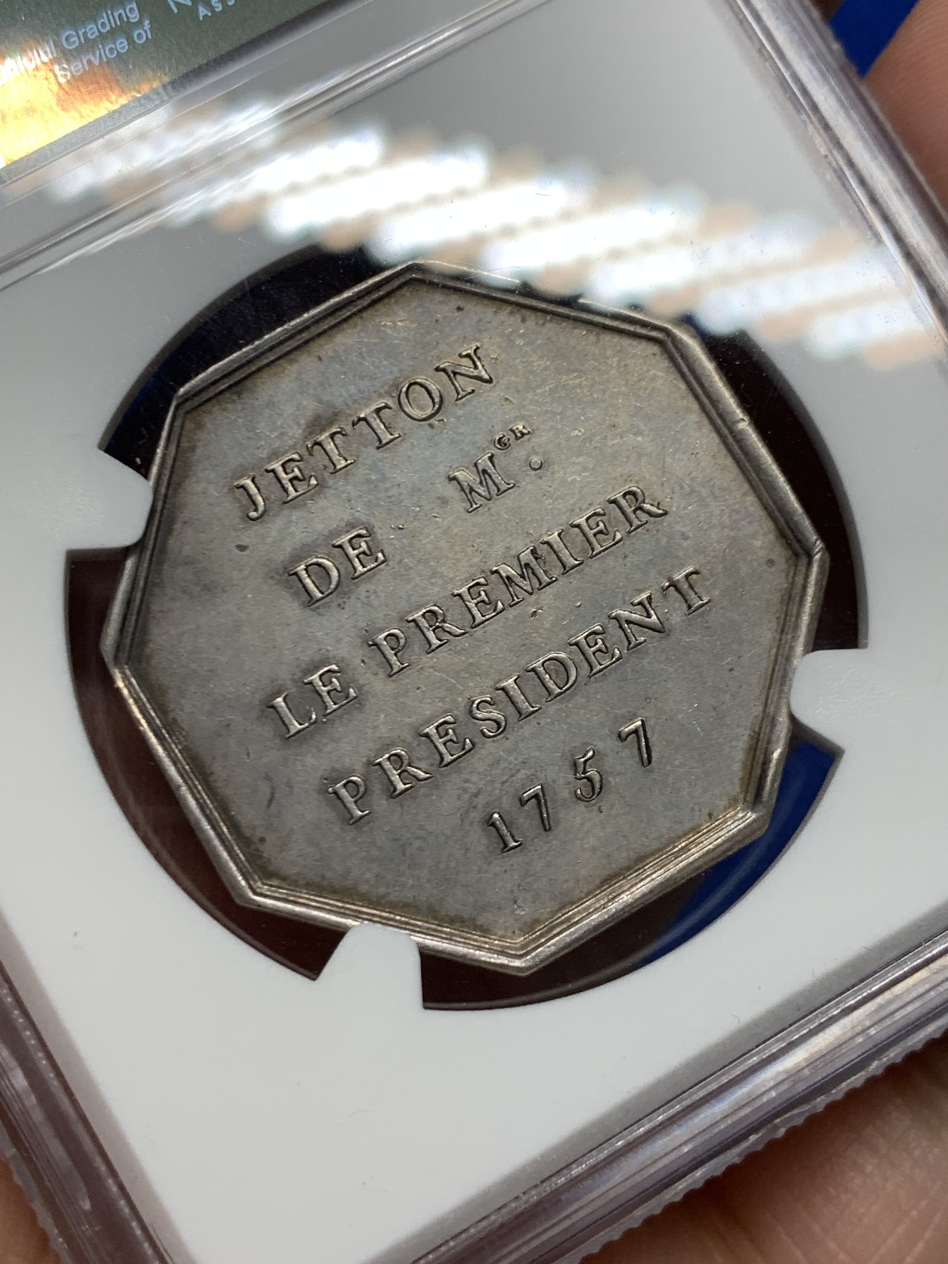 《竞宝斋》第262场-周日，周一，周二 3场连拍 (全场包邮) NGC MS62 法国1757年带有巴黎议会长Mathieu-François纹章的八角银质jeton，早期无边铭，首见品种