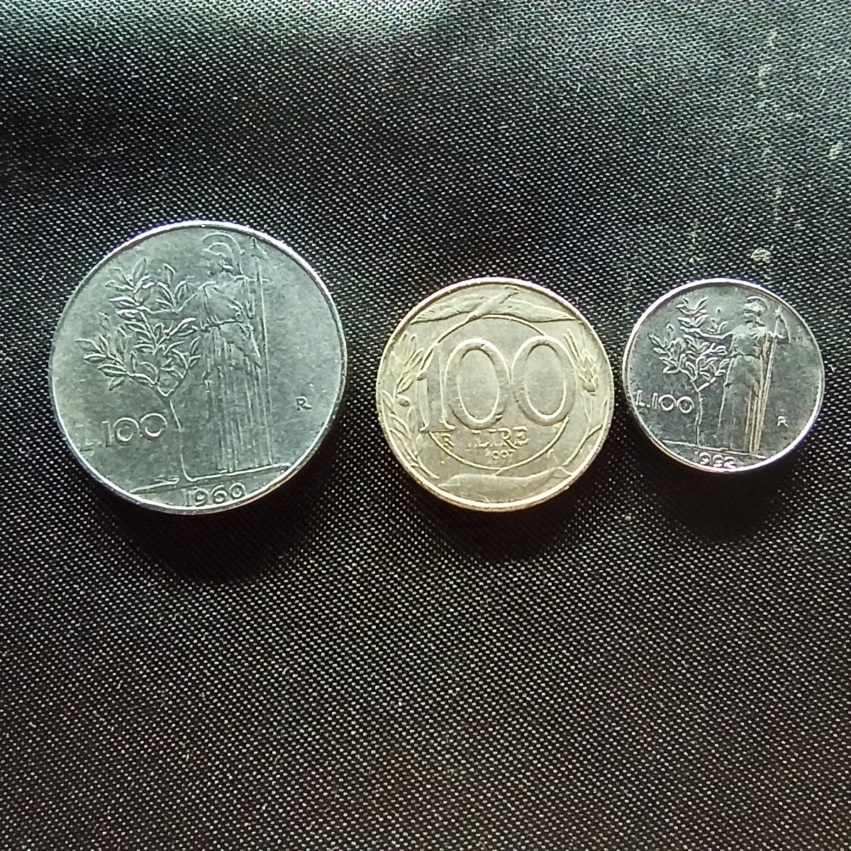 邮泉阁限时拍卖第四场 意大利硬币专场 意大利100里拉3种不同