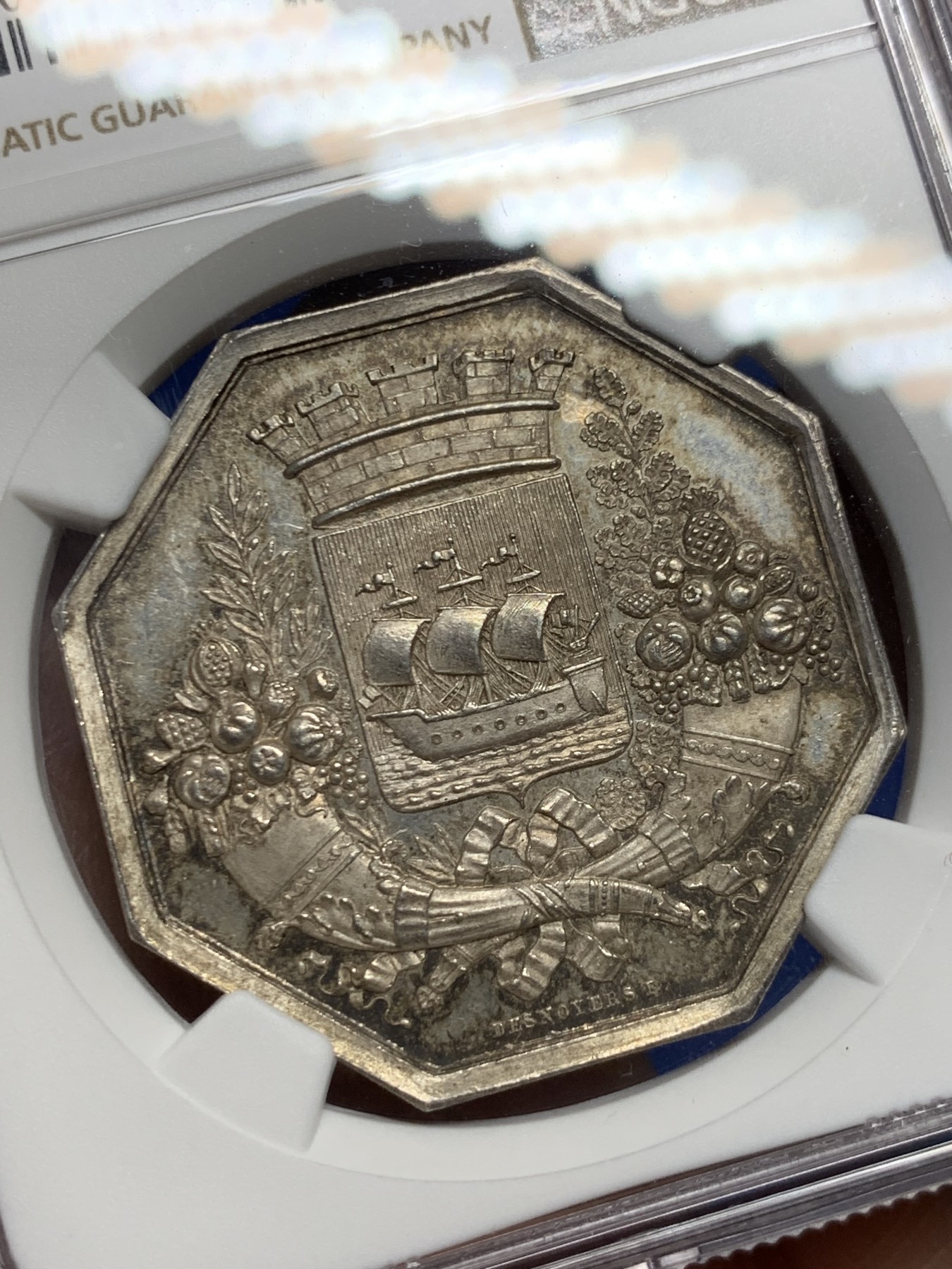 《竞宝斋》第262场-周日，周一，周二 3场连拍 (全场包邮) NGC-MS64 法国1803年巴黎商会JETON银质八角，漂亮的双丰饶角和巴黎市徽